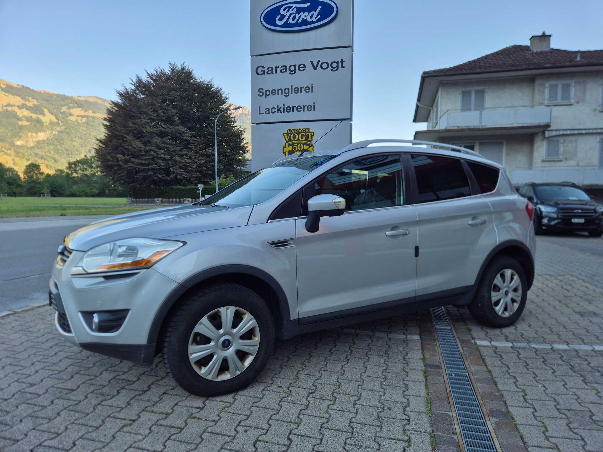 FORD Kuga 2.0 TDCi Carving 4WD-image-0