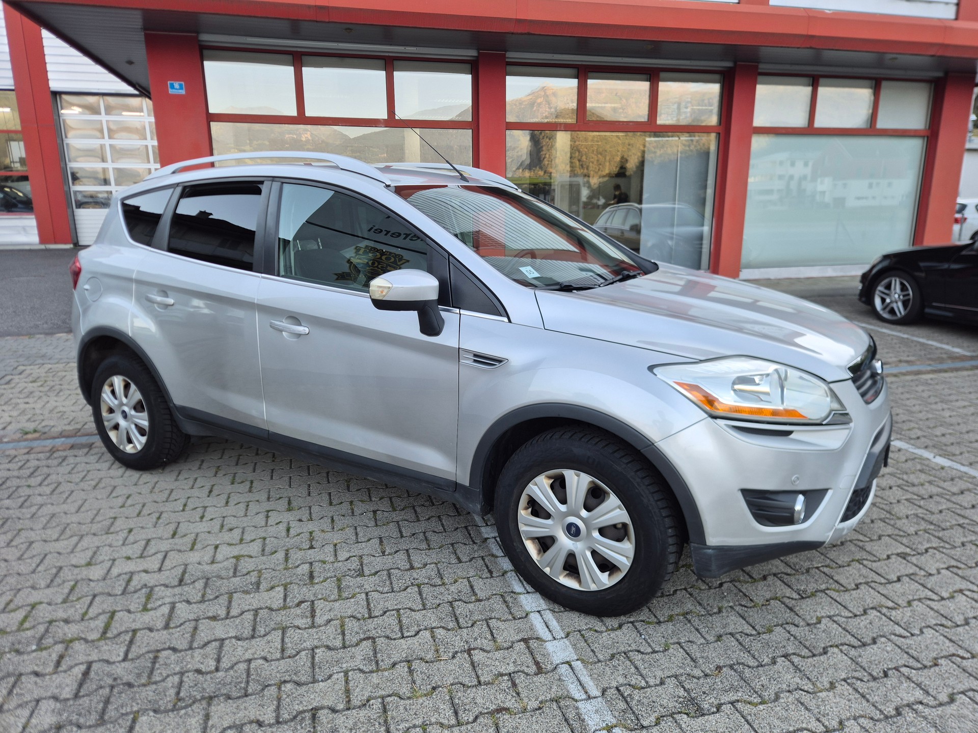 FORD Kuga 2.0 TDCi Carving 4WD-image-4