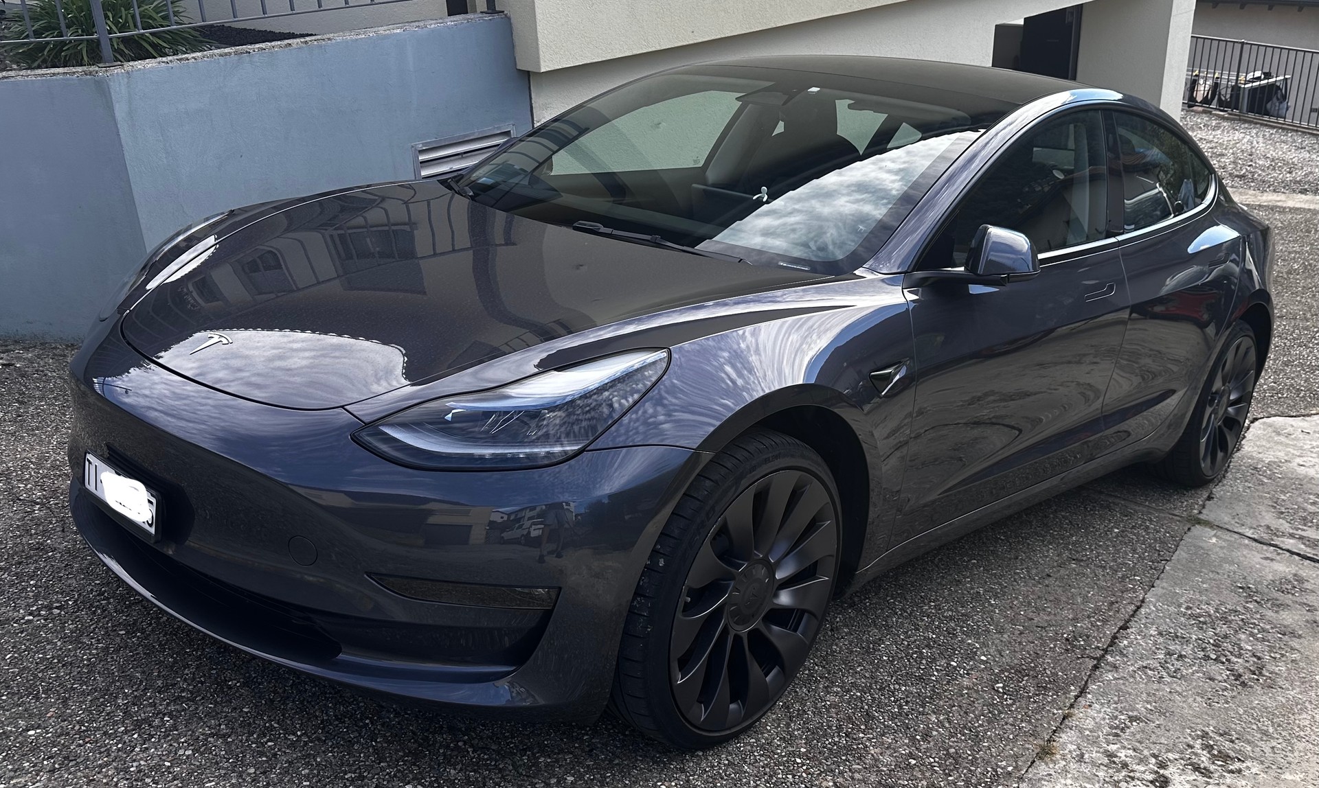 TESLA Performance D-image-3