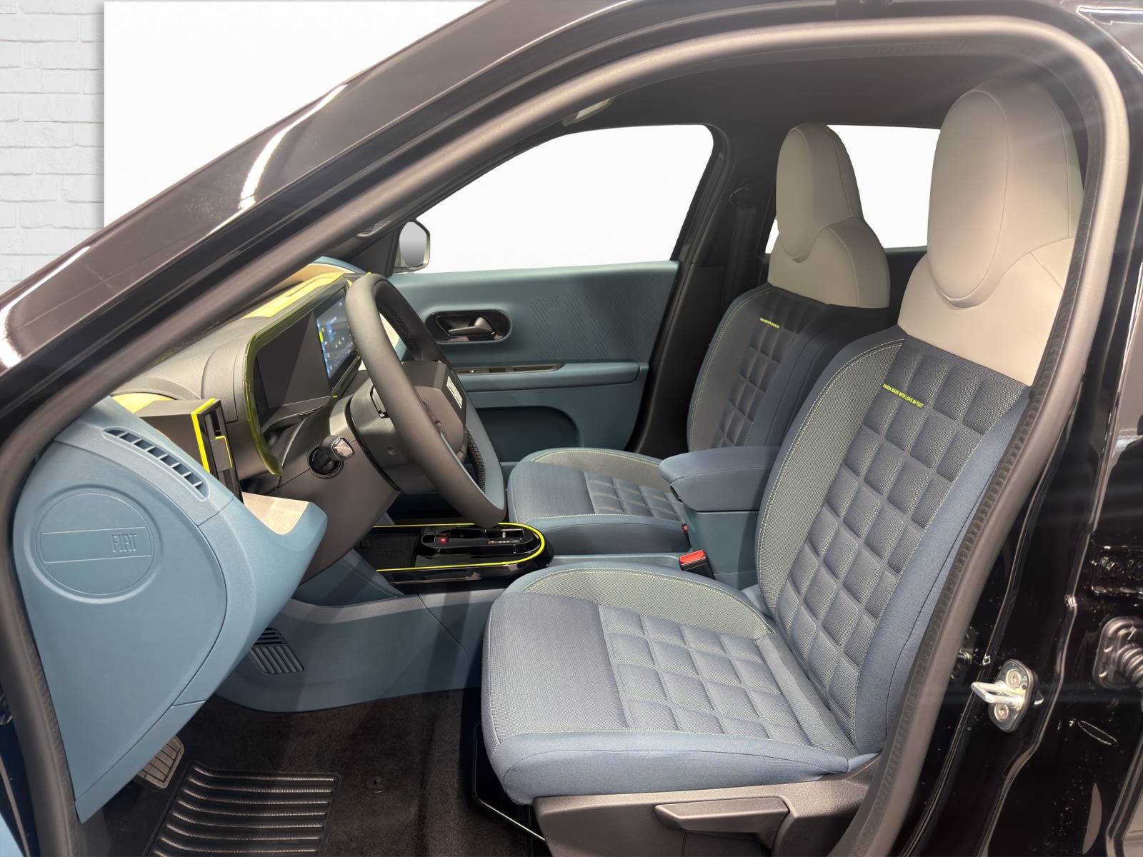FIAT Grande Panda 1.2 Hybrid La Prima-image-6