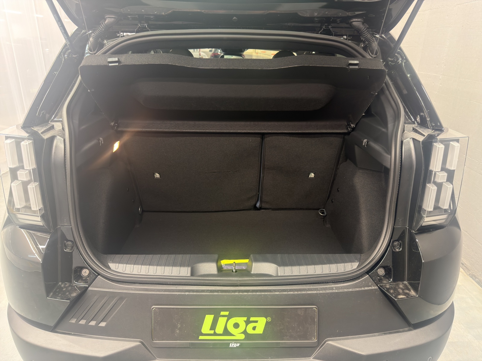 FIAT Grande Panda 1.2 Hybrid La Prima-image-10