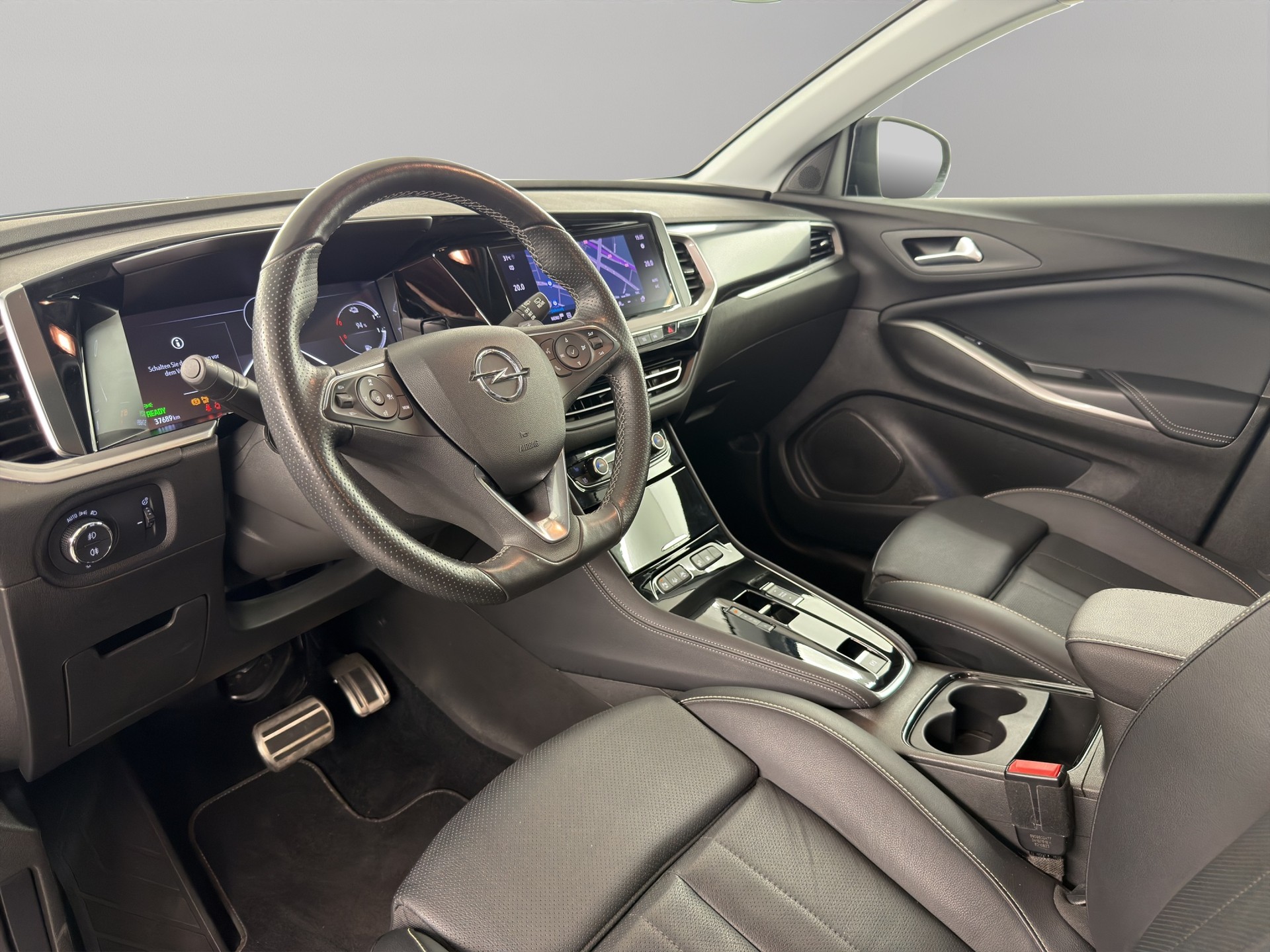 OPEL Grandland 1.6 T PHEV GSE-image-11