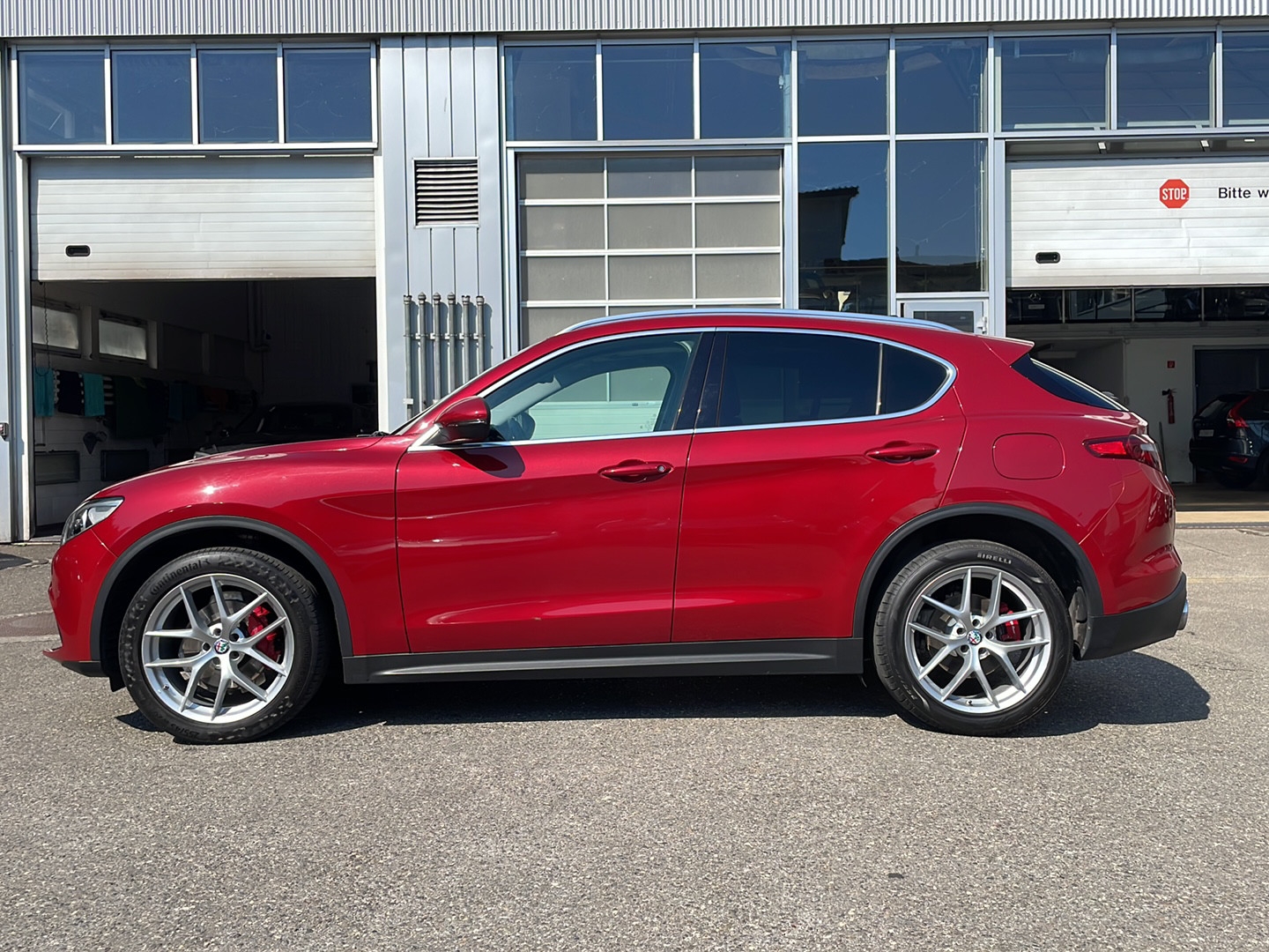 ALFA ROMEO Stelvio 2.0 First Edition Q4 Automatic-showroom-element-1