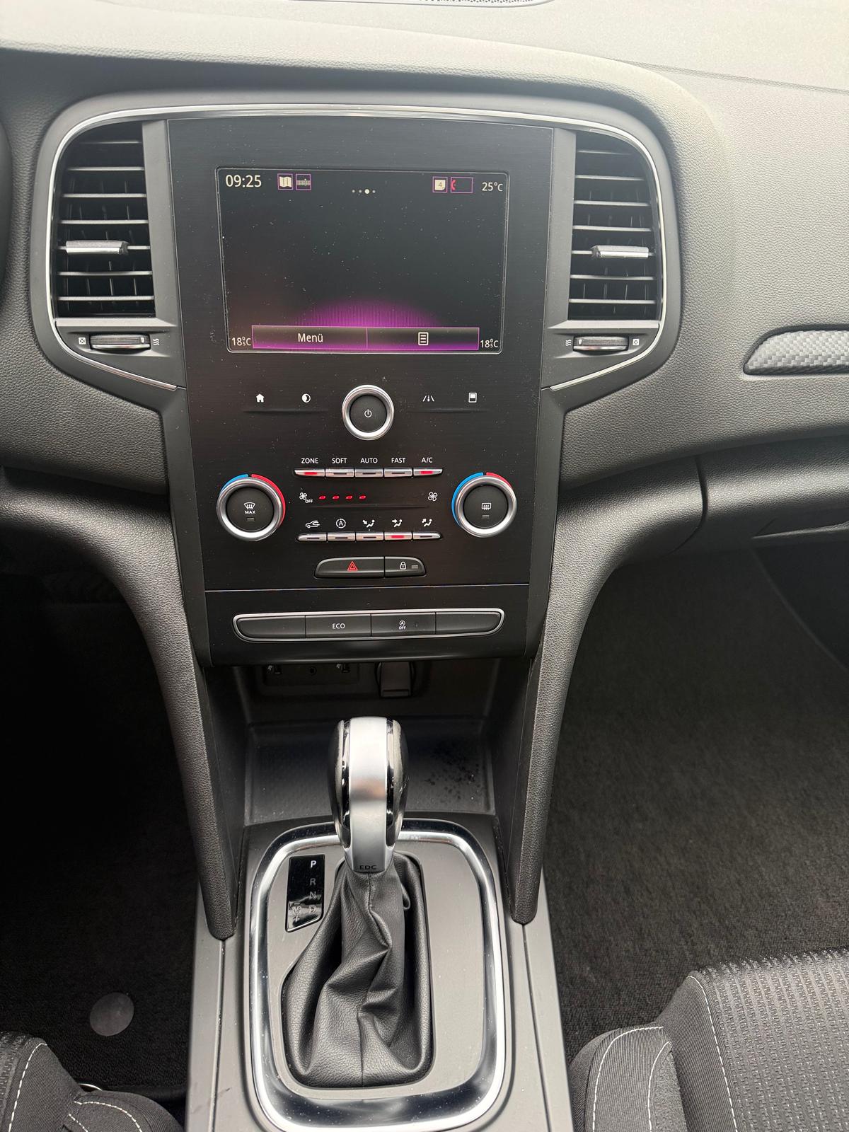 RENAULT Mégane Grandtour 1.5 dCi Business EDC-image-9