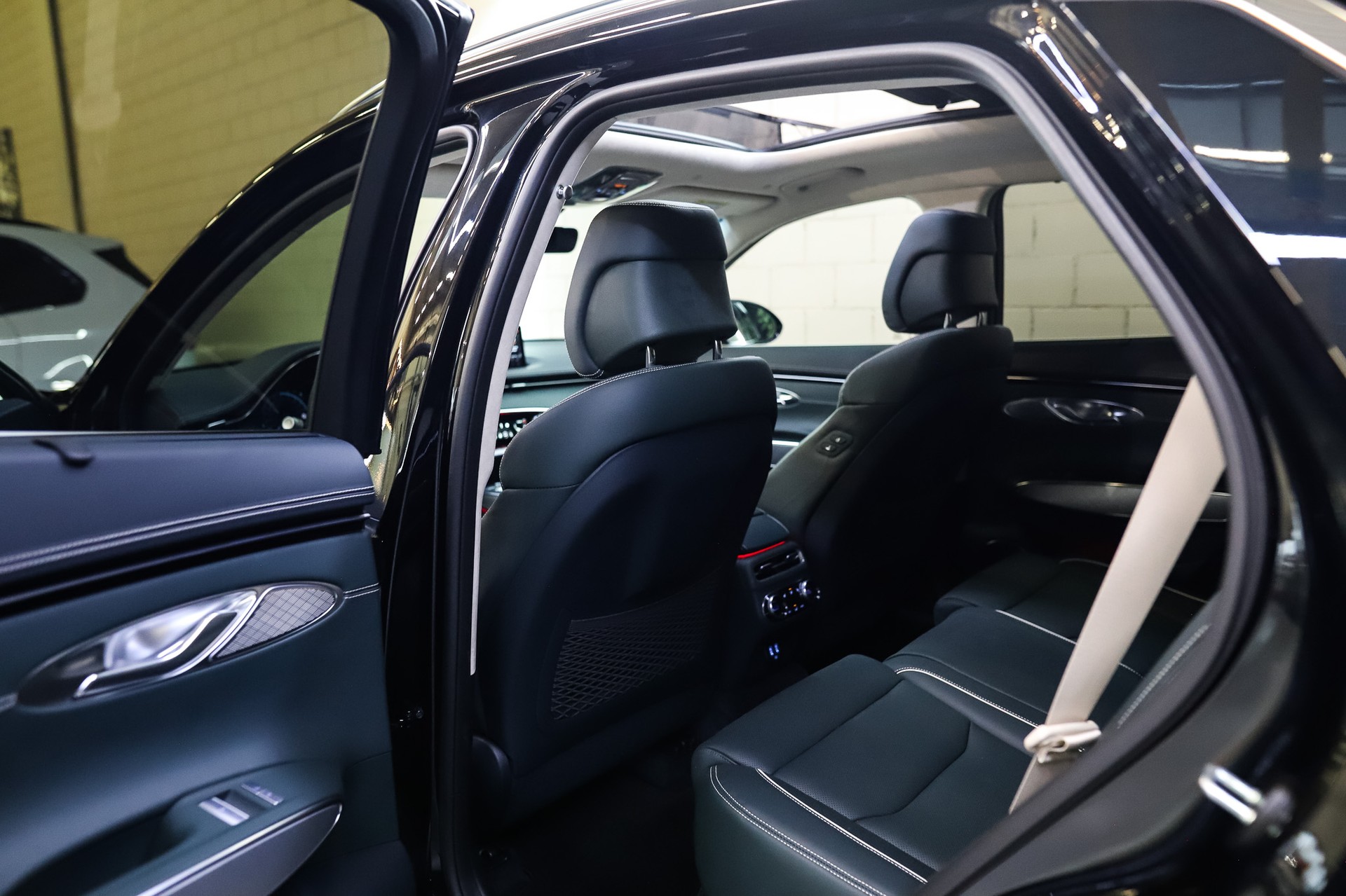 GENESIS GV70 Electrified Sport kWh 77,4 AWD-image-16