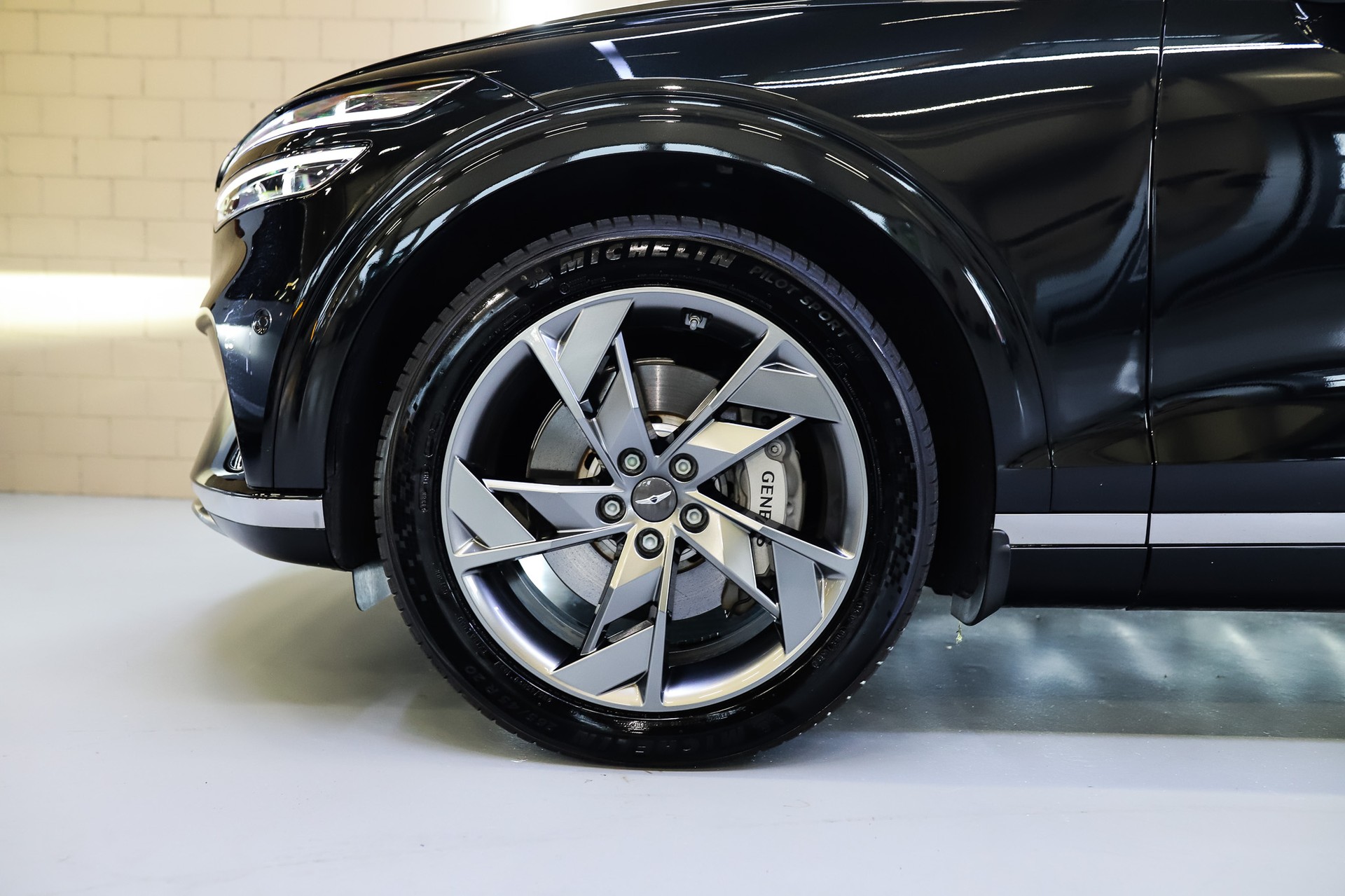 GENESIS GV70 Electrified Sport kWh 77,4 AWD-image-22