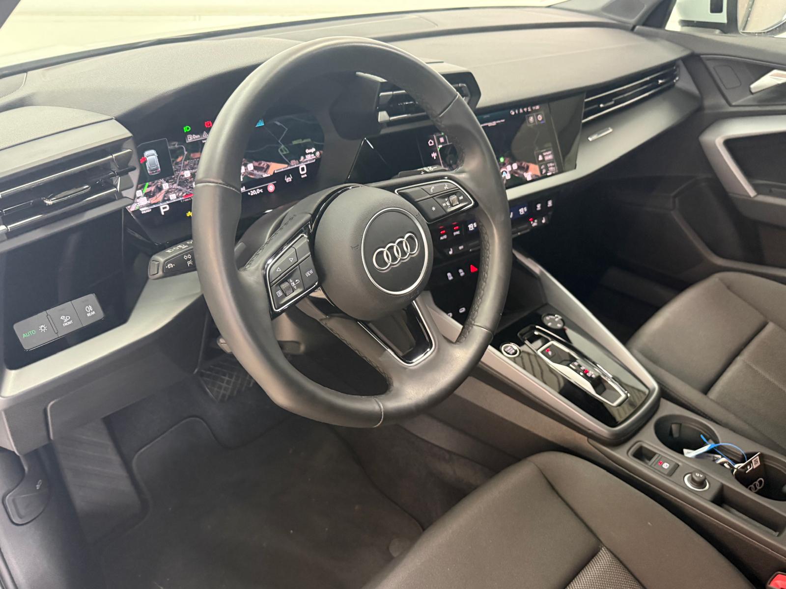 AUDI A3 Sportback 35 TFSI Attraction S-tronic-image-6