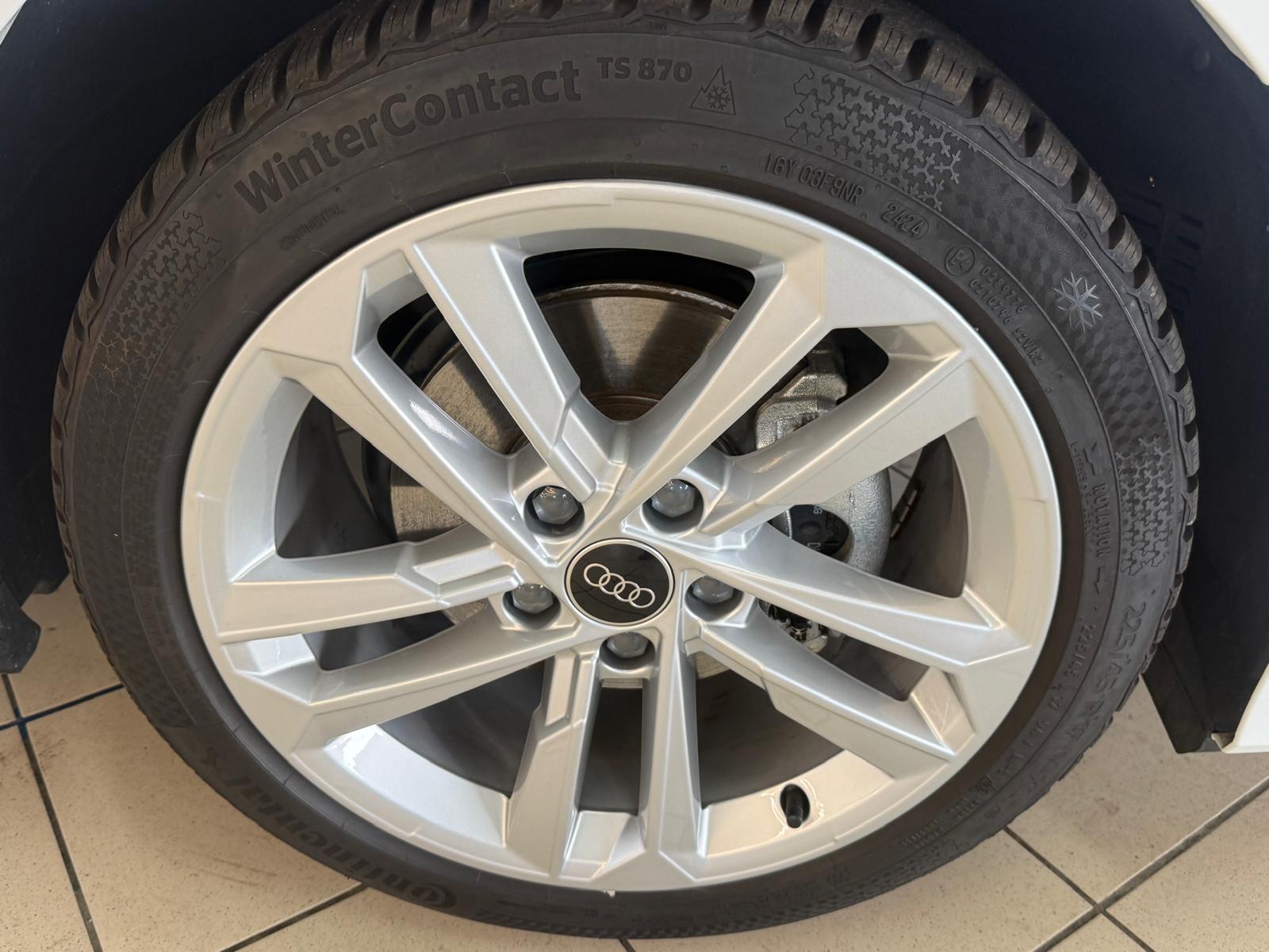 AUDI A3 Sportback 35 TFSI Attraction S-tronic-image-4