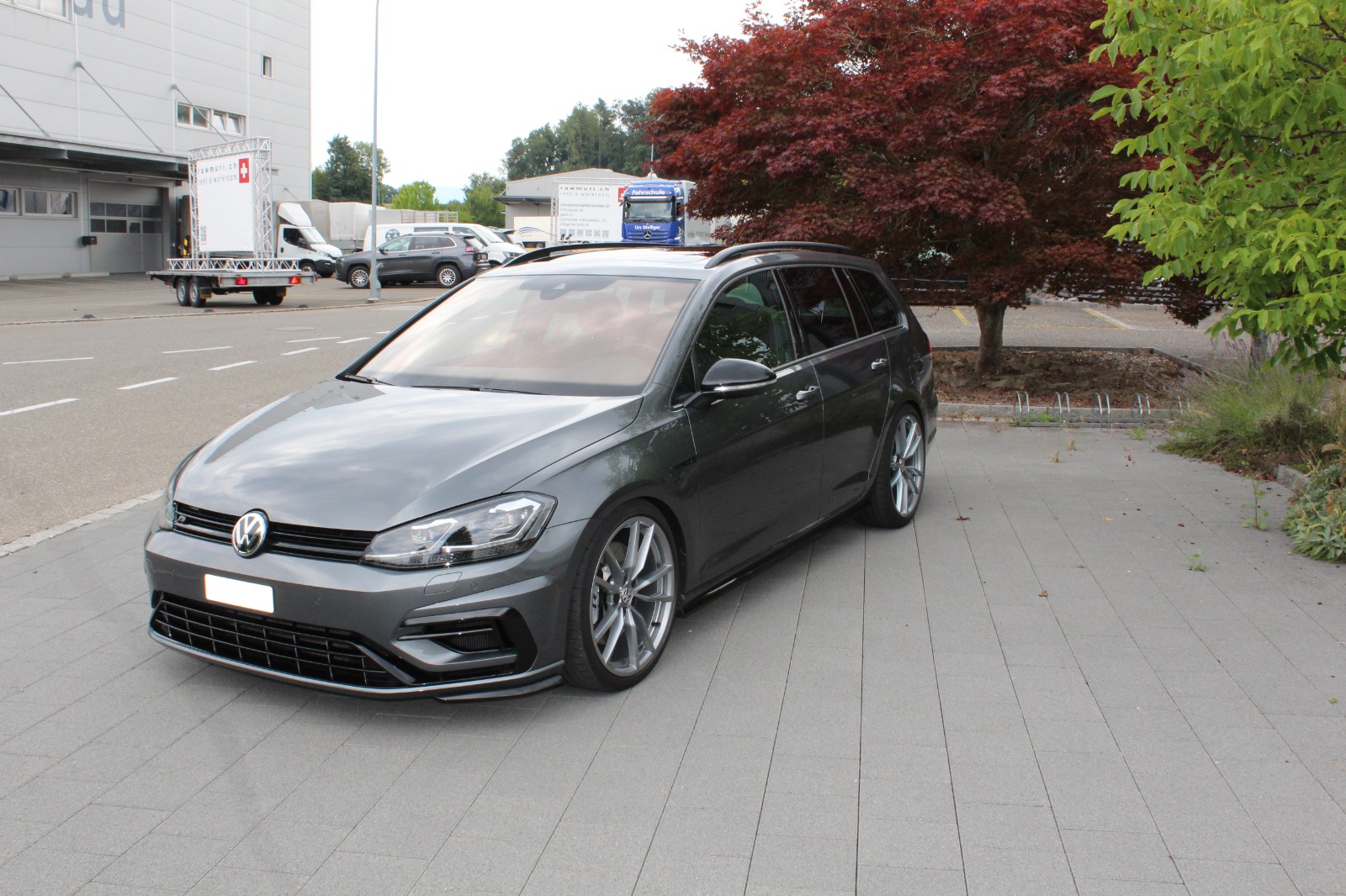 VW 2.0 TSI R DSG 4motion-image-3