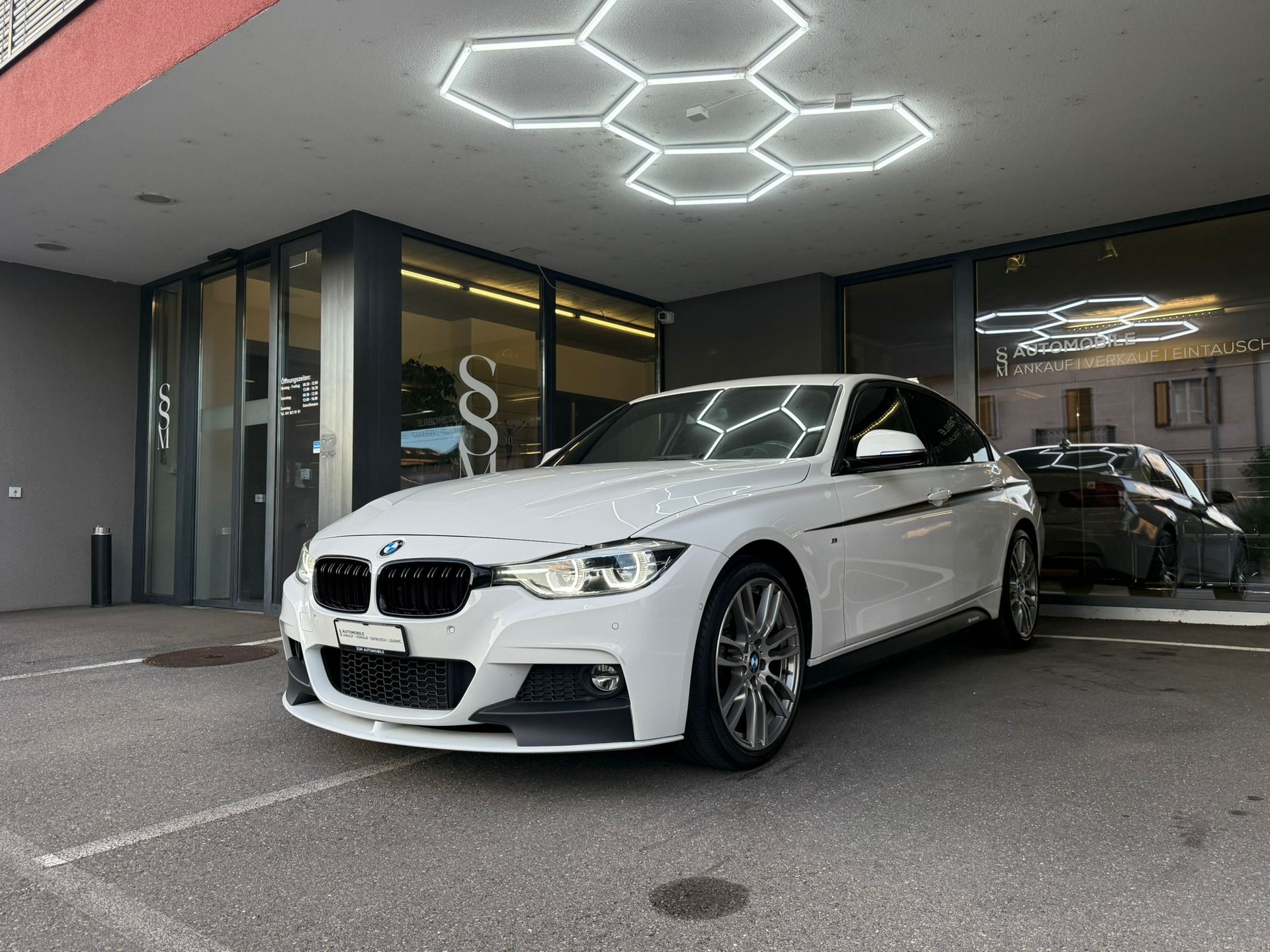 BMW 340i xDrive M Sport *Power & Sound Kit* *//M-Performance Parts* Steptronic-image-0