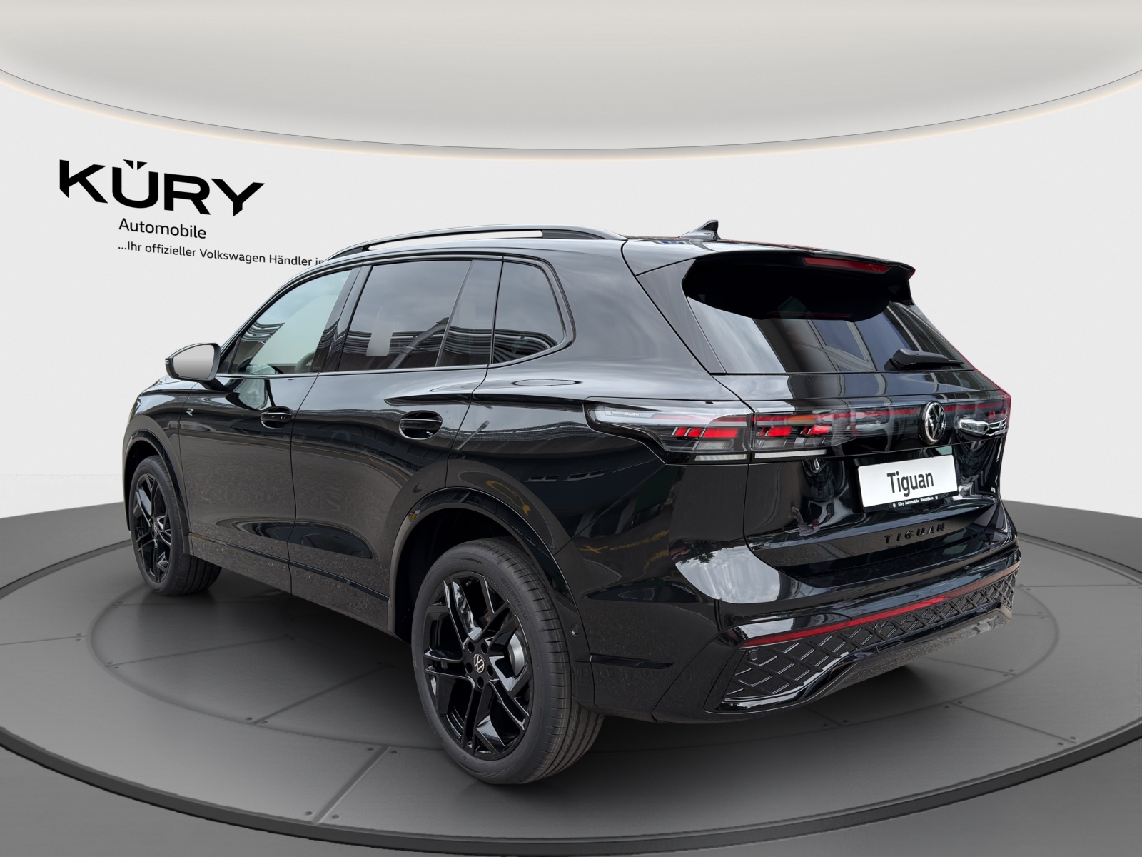 VW Tiguan 2.0 TSI DSG R-Line 4Motion-image-6