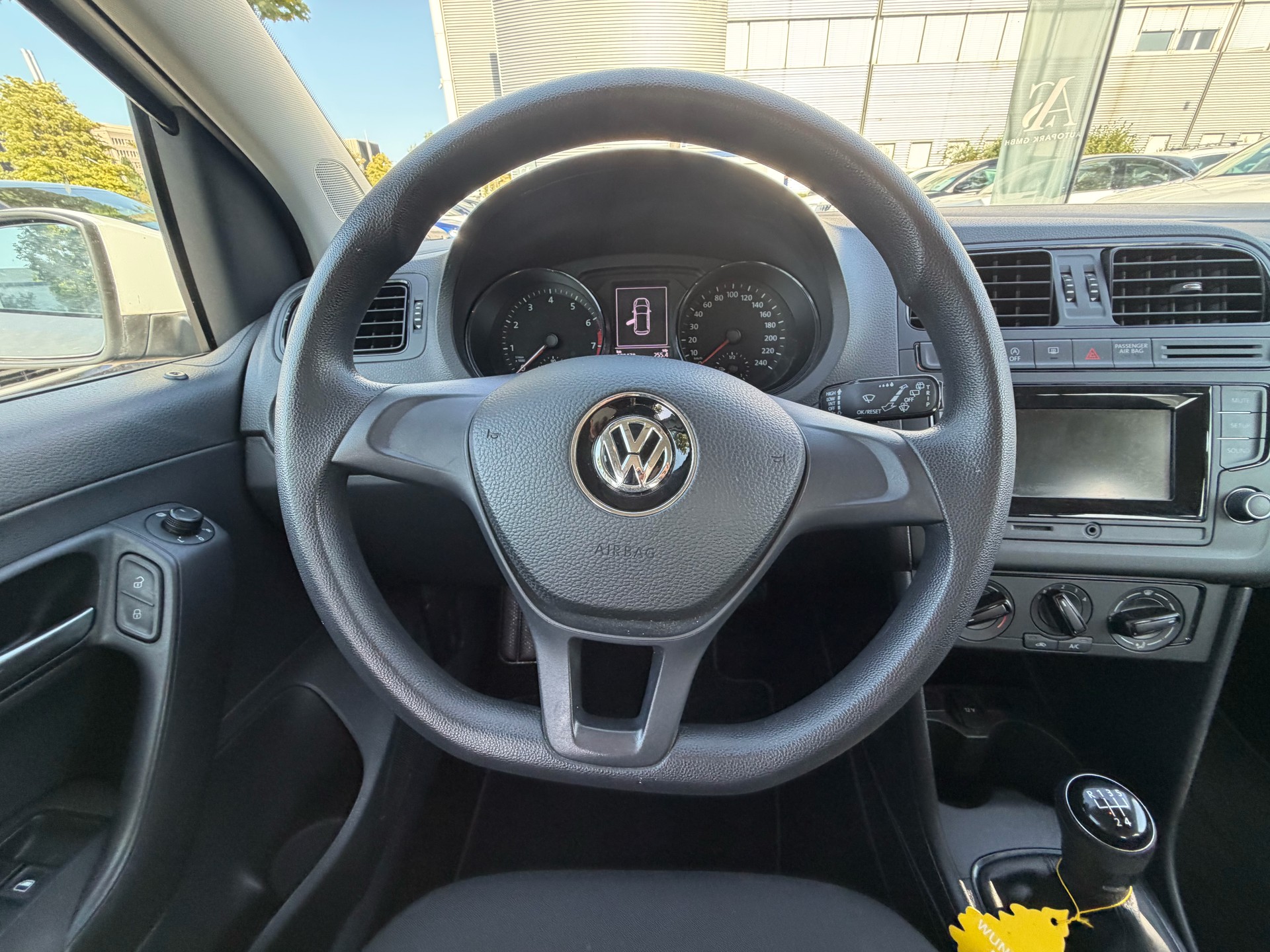 VW Polo 1.2 TSI BMT Trendline-image-11
