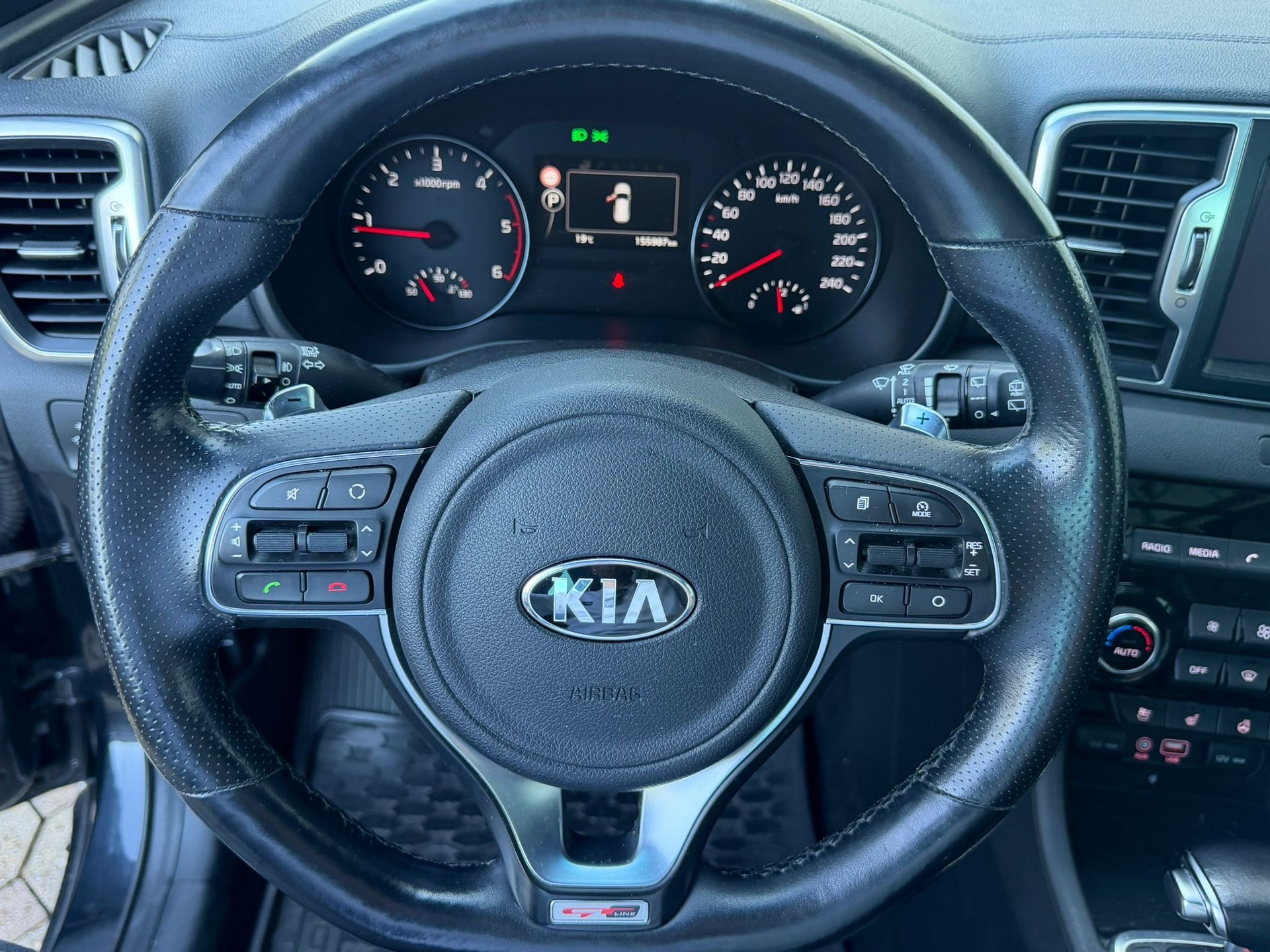 KIA Sportage 2.0CRDi Style GT Line 4WD Automat-image-8