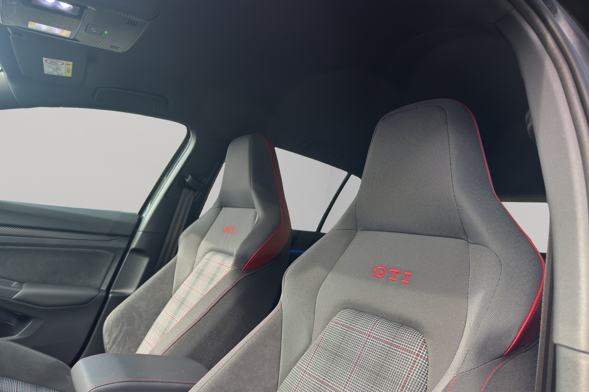 VW Golf 2.0 TSI GTI DSG-image-9