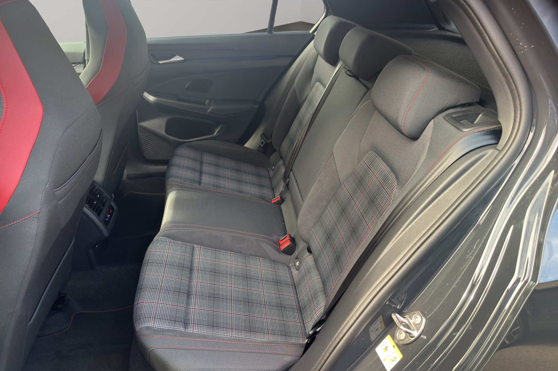 VW Golf 2.0 TSI GTI DSG-image-5