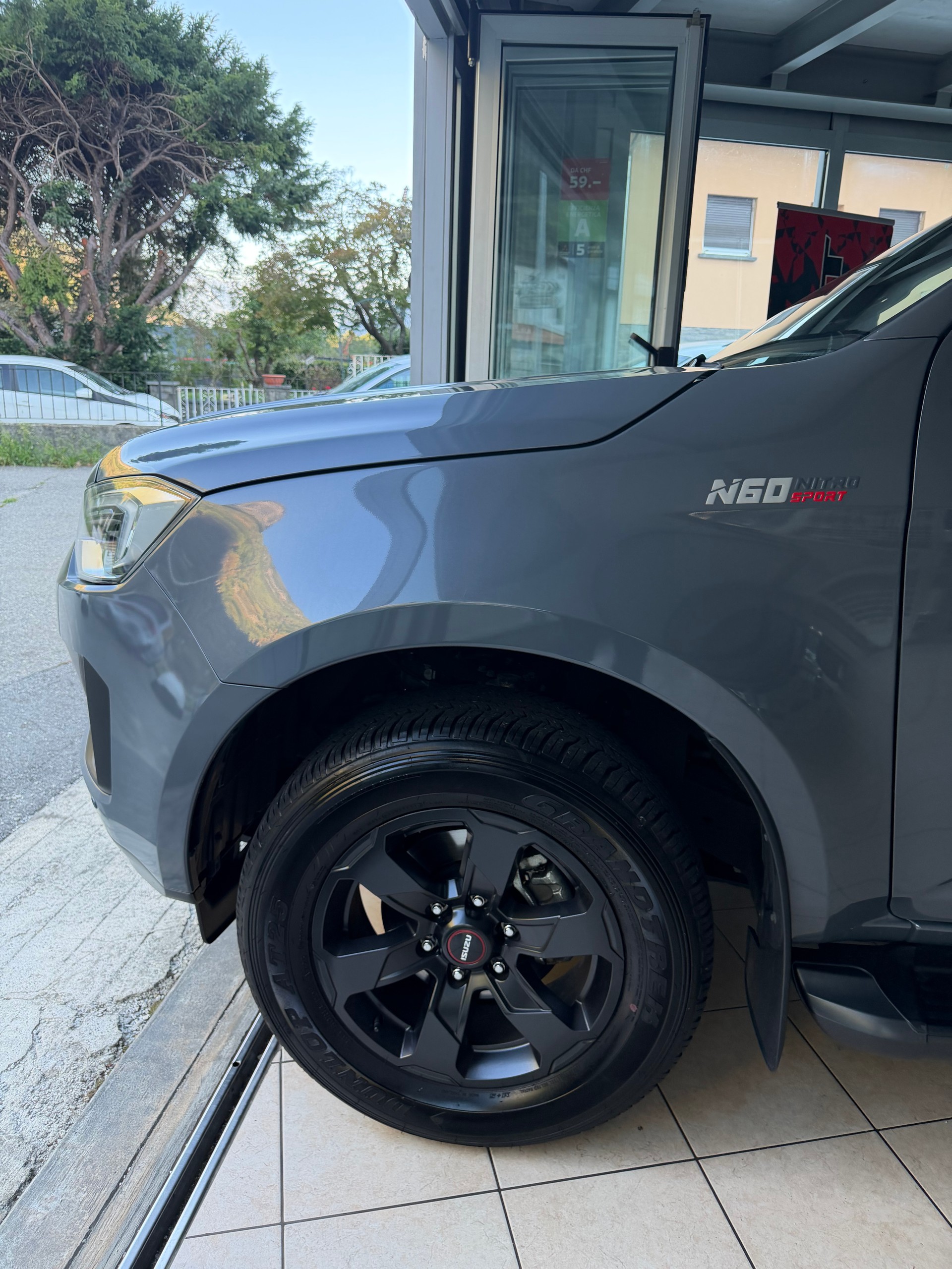 ISUZU D-MAX 1.9 CrewCab N60 Nitro Sport 4x4-image-1