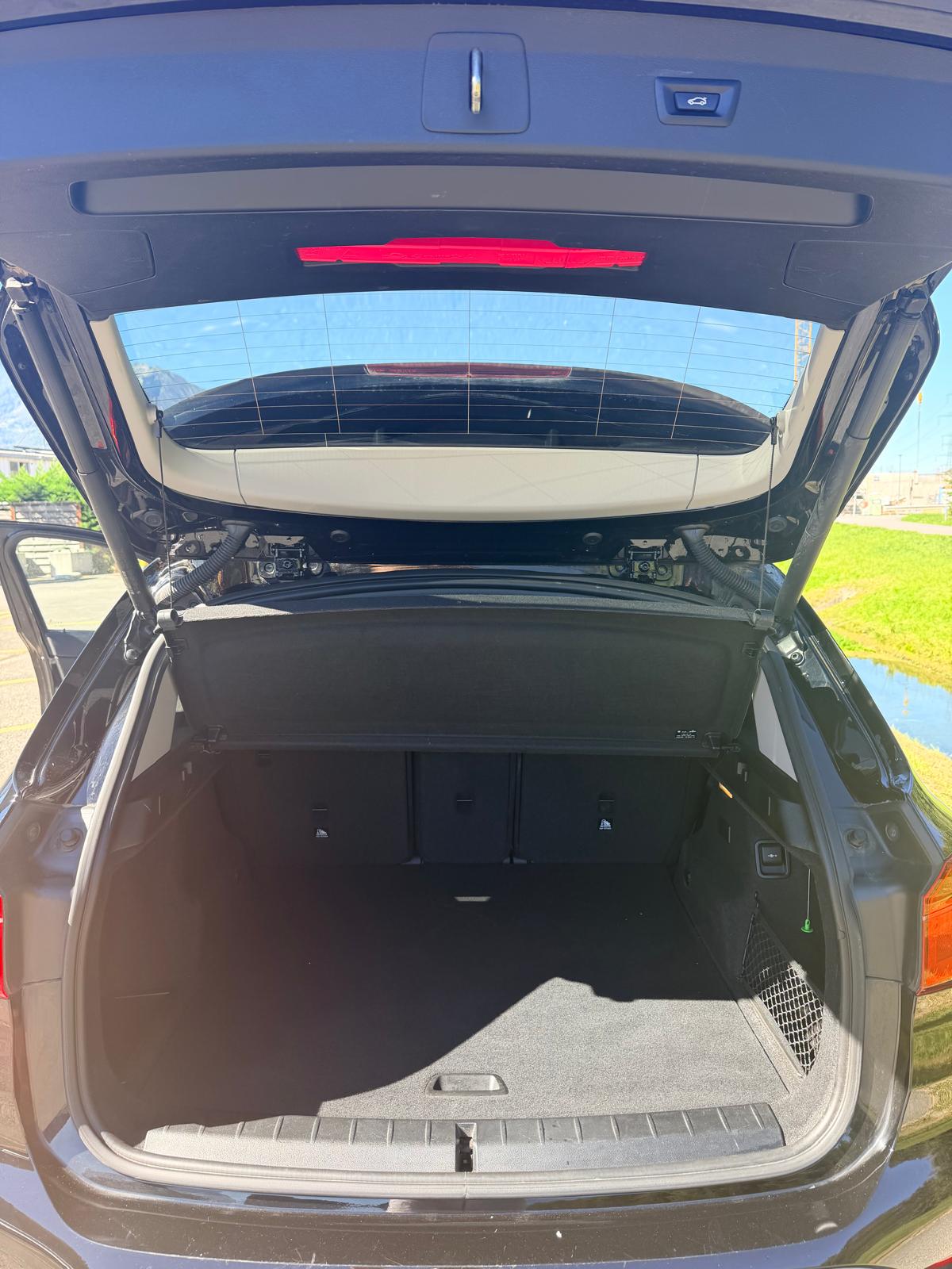 BMW X1 xDrive 25e Steptronic-image-11
