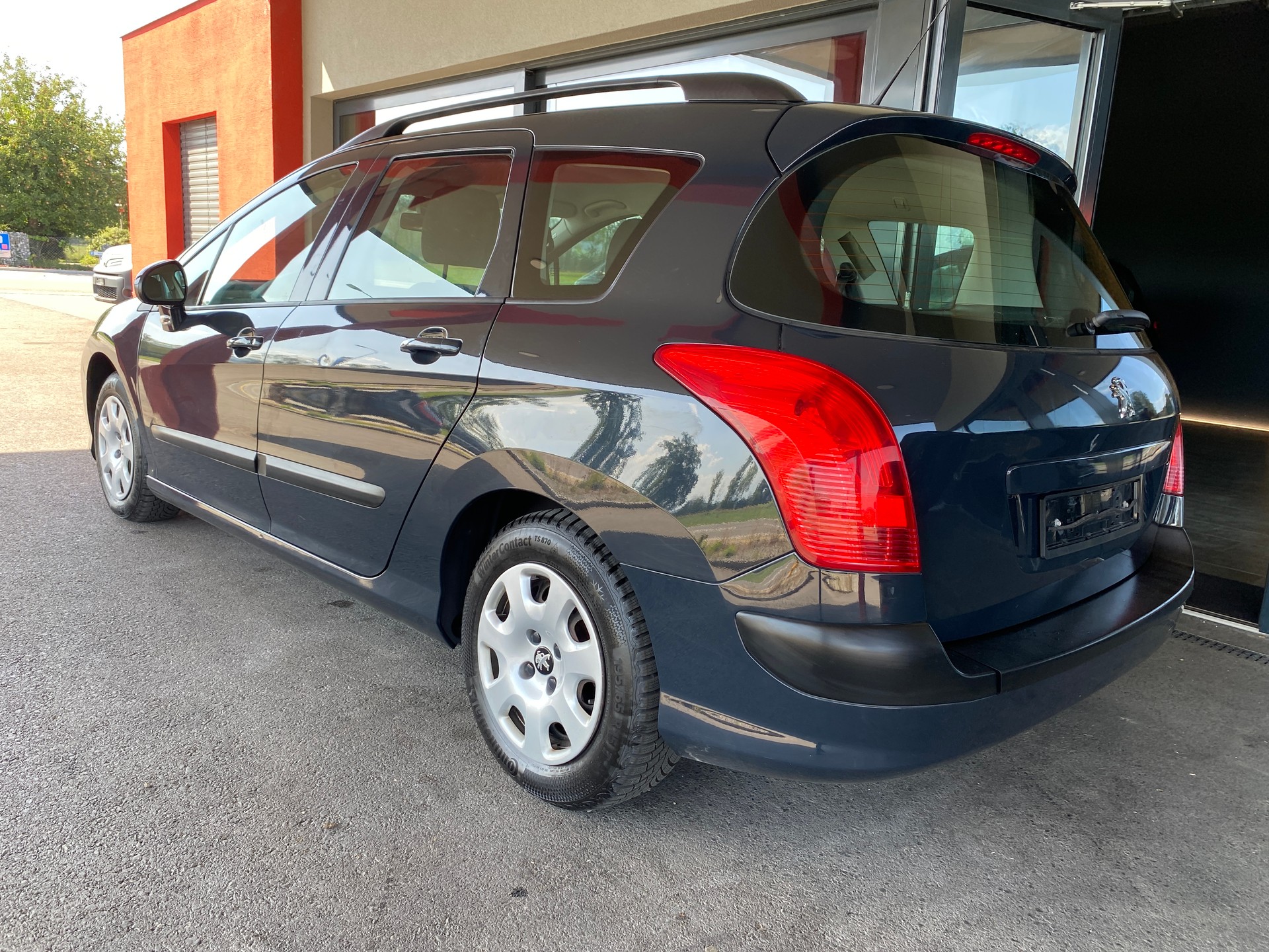 PEUGEOT 308 SW 1.6 HDI Active EGS6-image-1