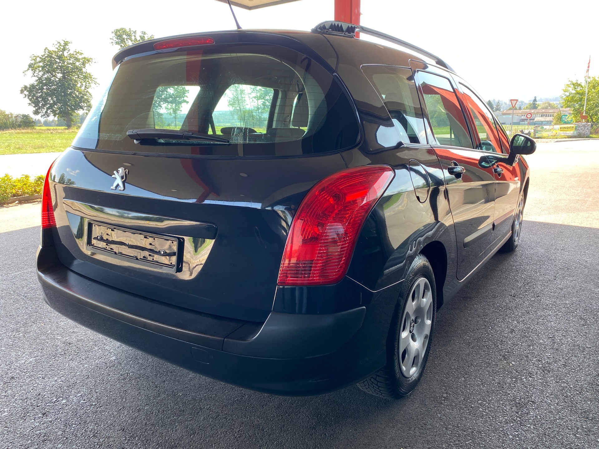 PEUGEOT 308 SW 1.6 HDI Active EGS6-image-3