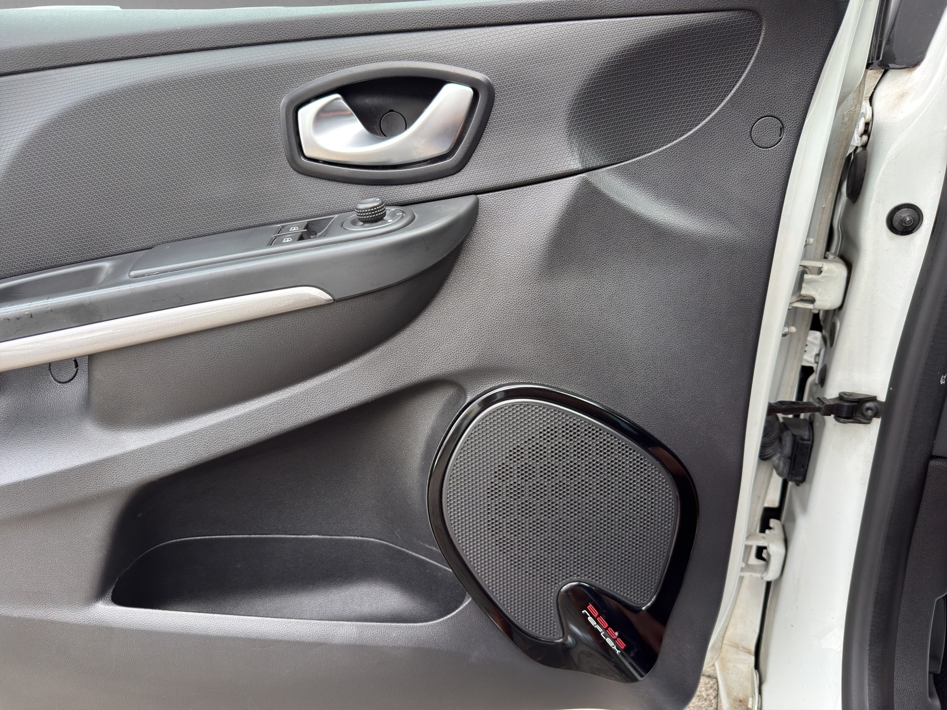 RENAULT Clio 1.5 dCi Limited EDC-image-8