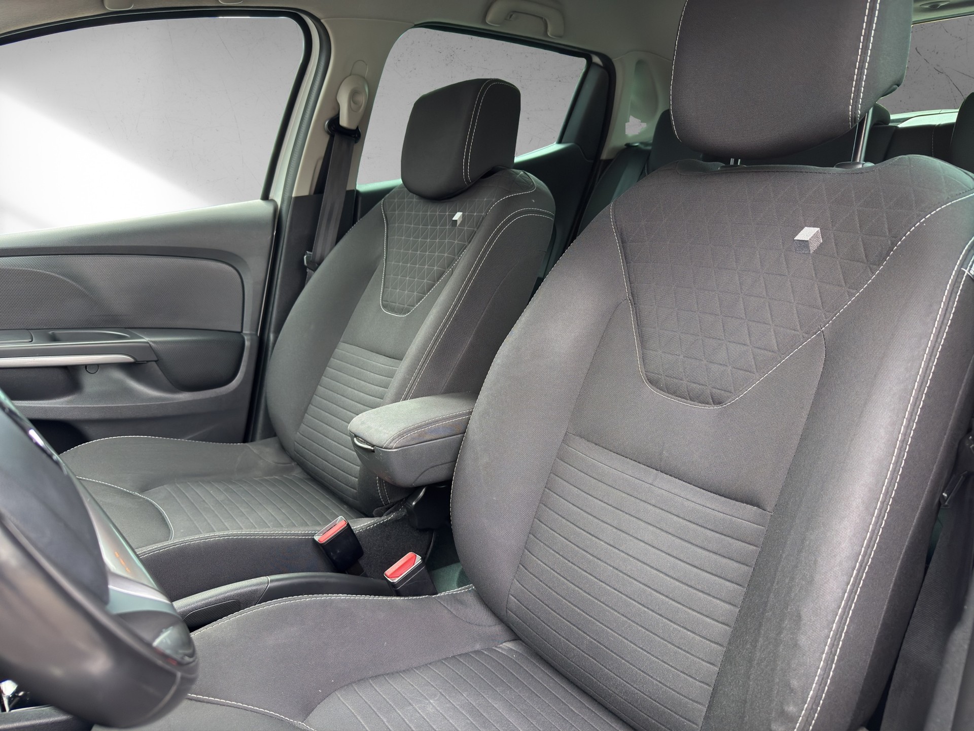 RENAULT Clio 1.5 dCi Limited EDC-image-7