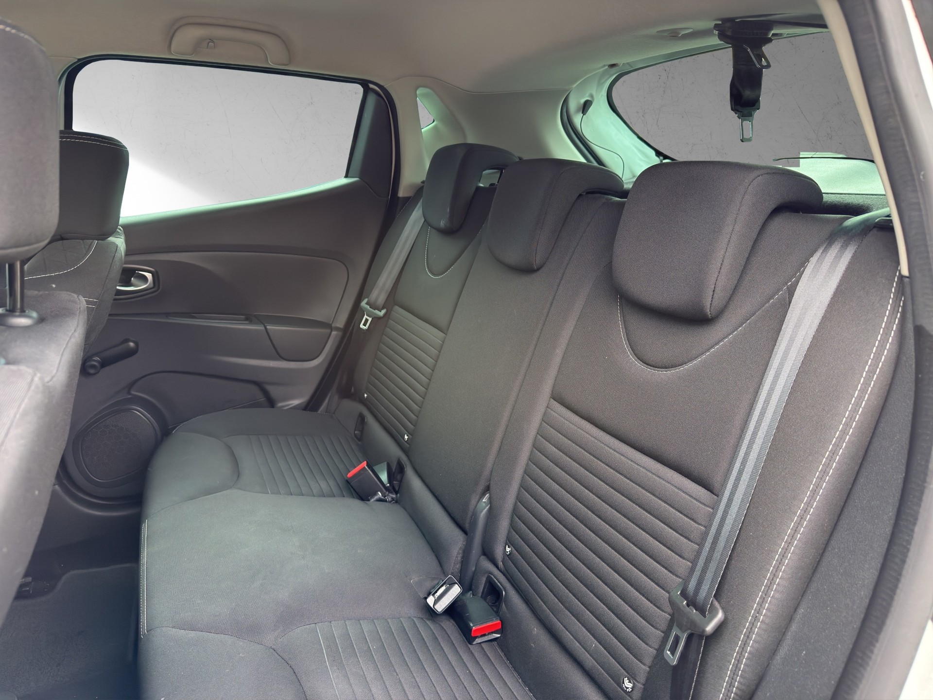 RENAULT Clio 1.5 dCi Limited EDC-image-9