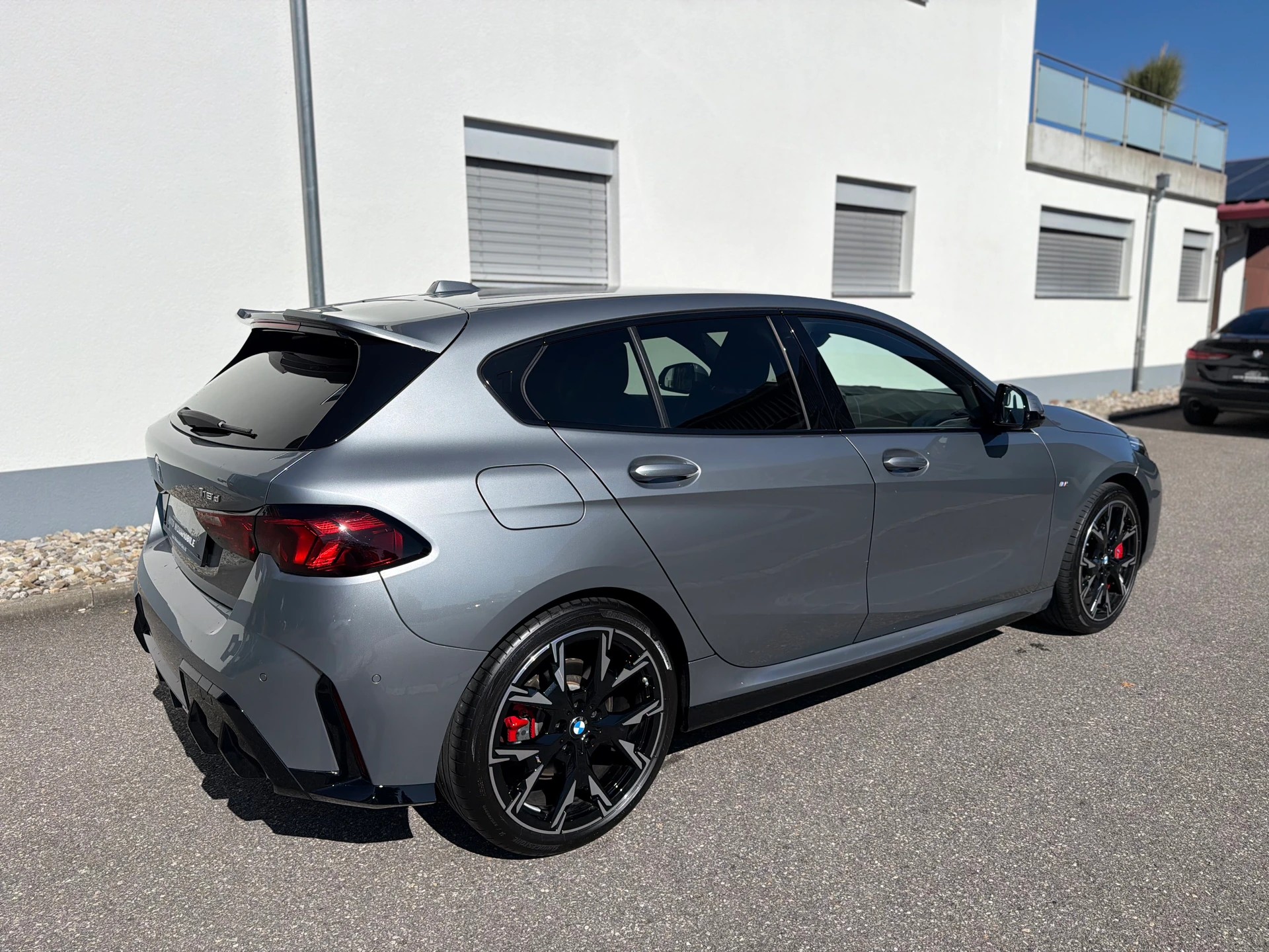 BMW 118d M Sport Pro Steptronic-image-5