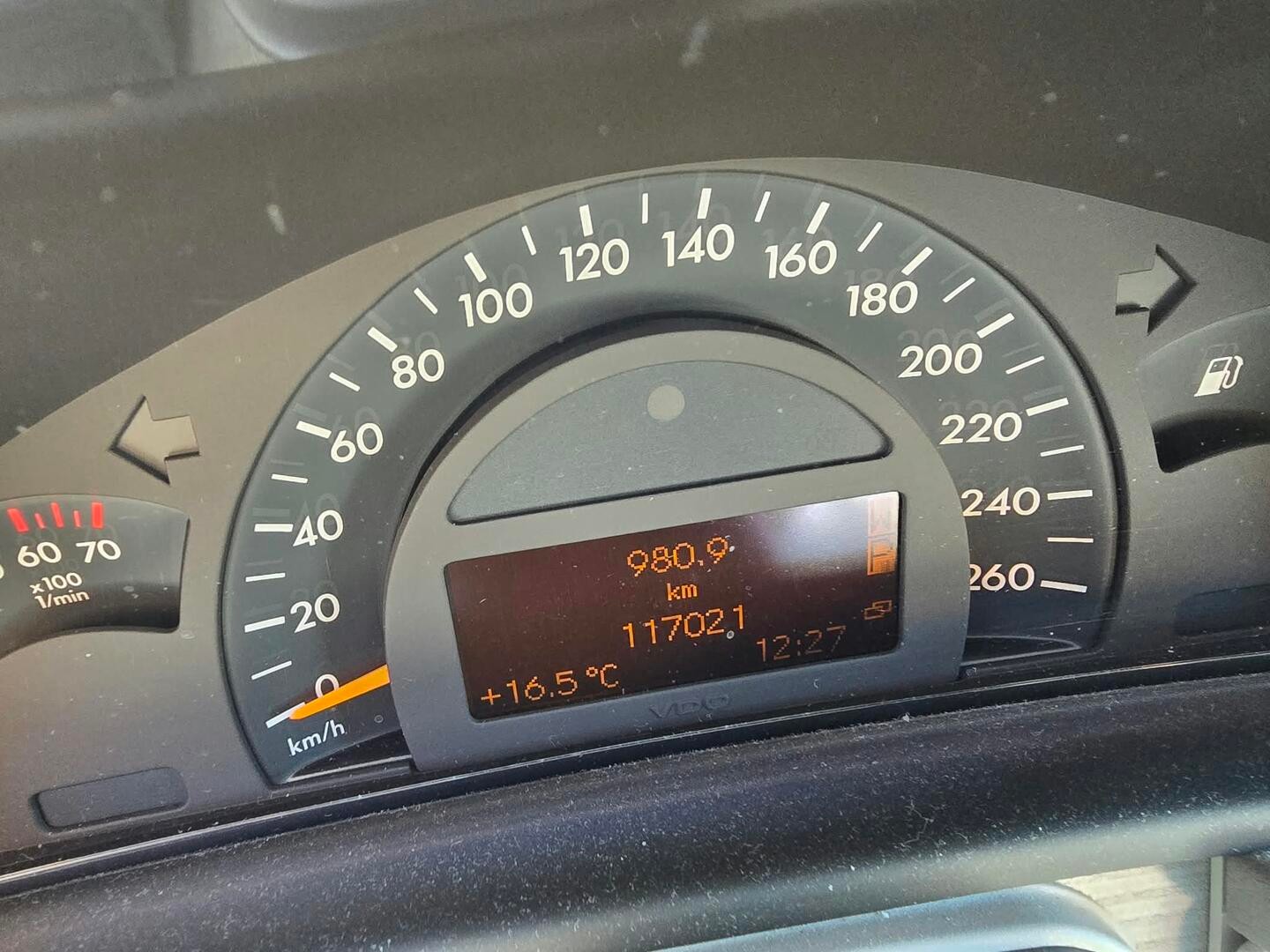 MERCEDES-BENZ C 240 Elégance-image-7
