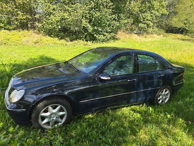MERCEDES-BENZ C 240 Elégance-image-3