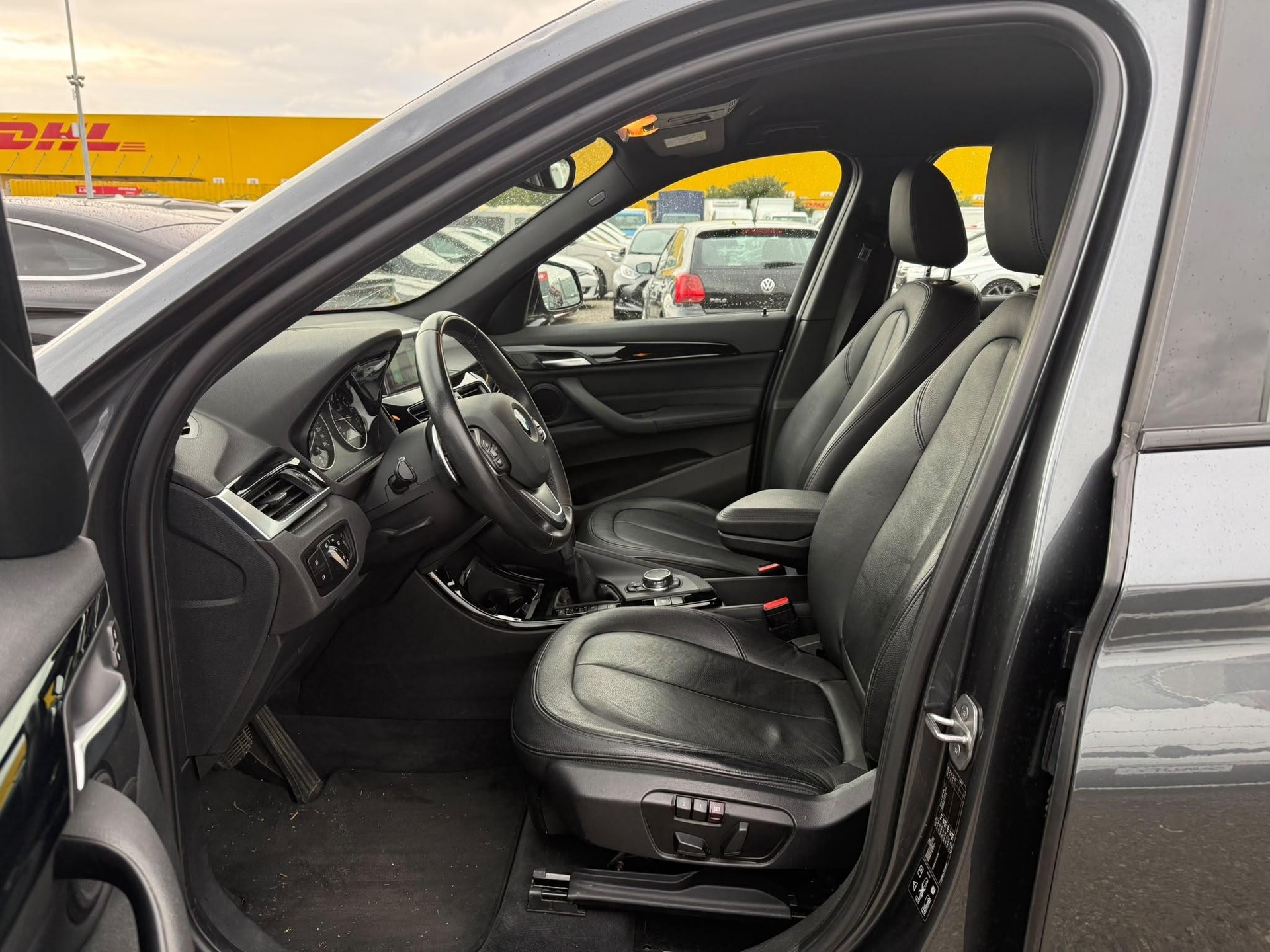 BMW X1 F48 25i xDrive SAG-image-6