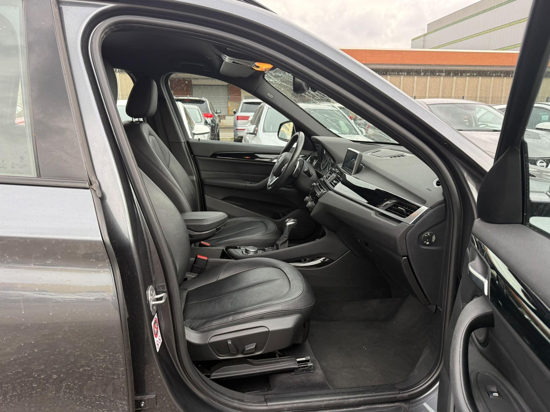 BMW X1 F48 25i xDrive SAG-image-7