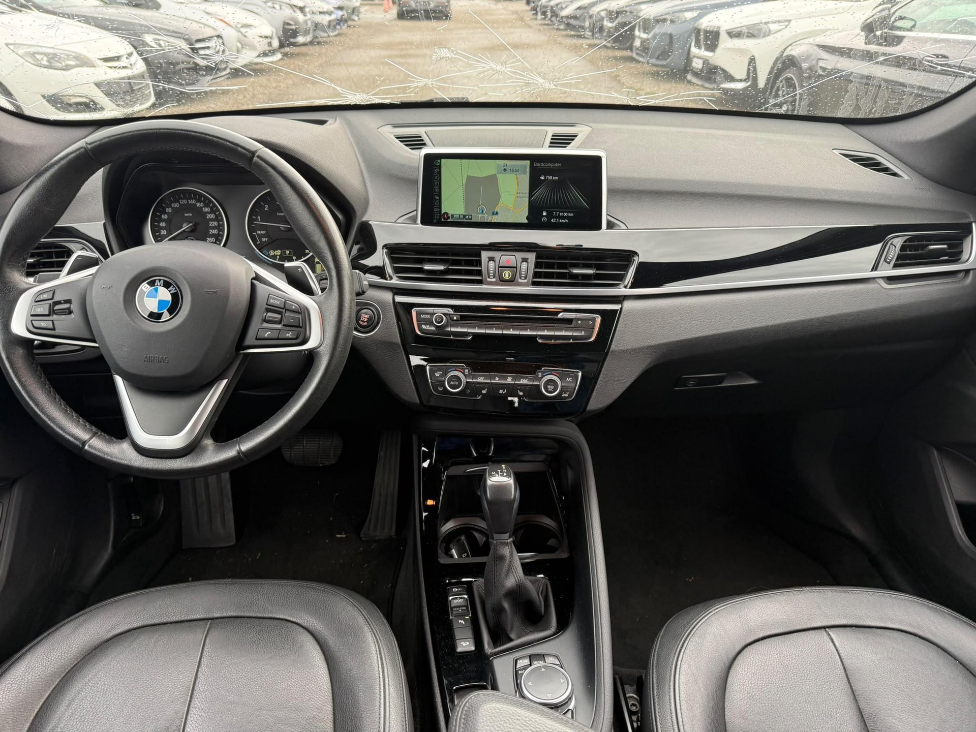 BMW X1 F48 25i xDrive SAG-image-8