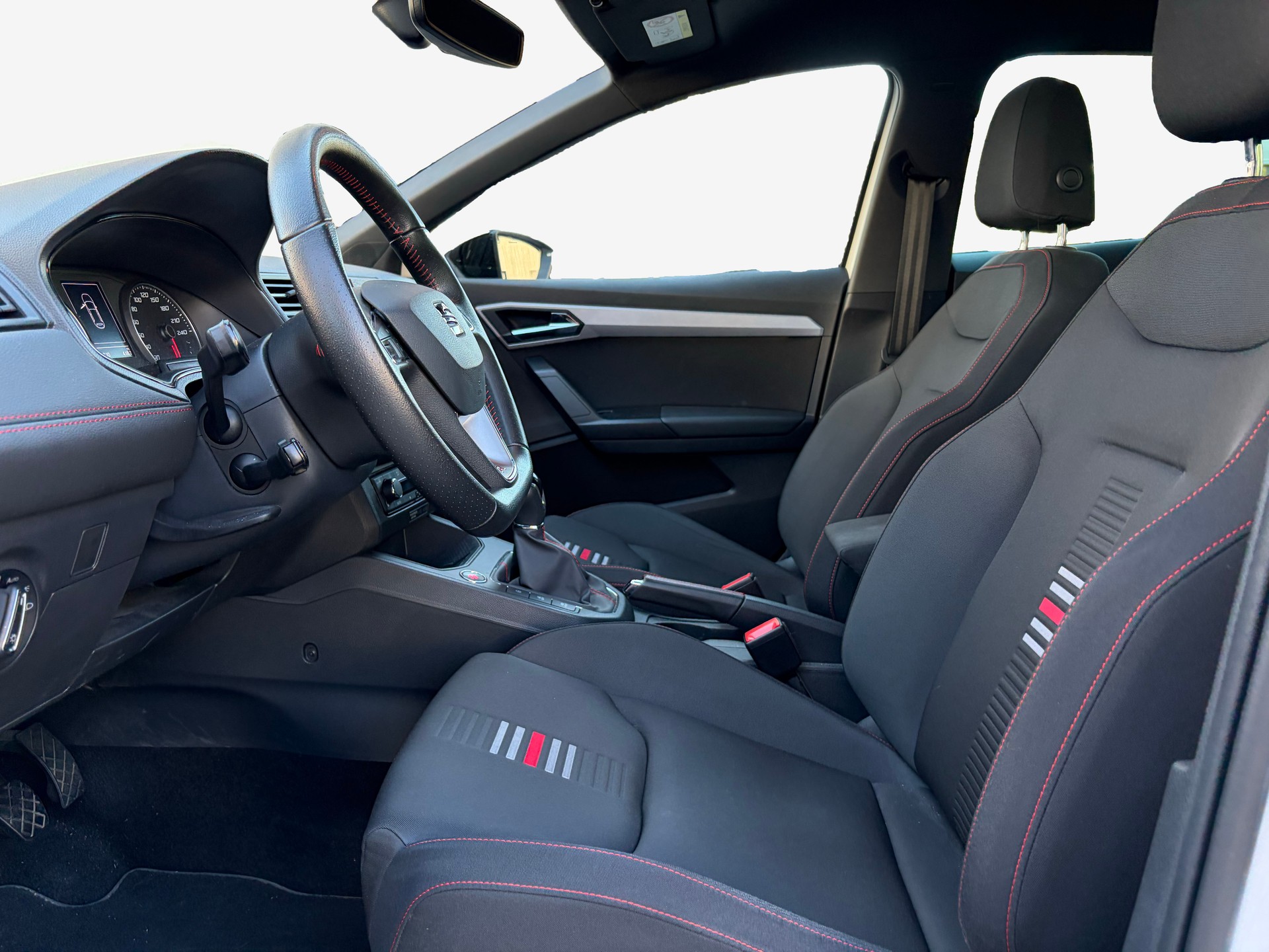 SEAT 1.0 TSI 115 Swiss FR-image-8