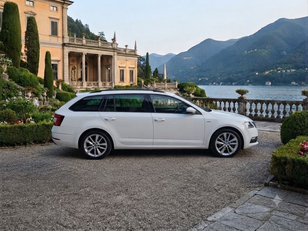 SKODA 1.8 TSI Clever 4x4 DSG-image-0