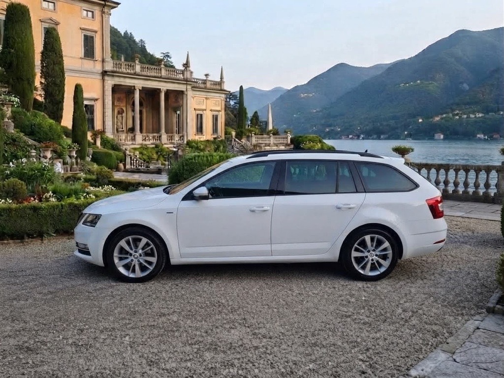 SKODA 1.8 TSI Clever 4x4 DSG-image-3