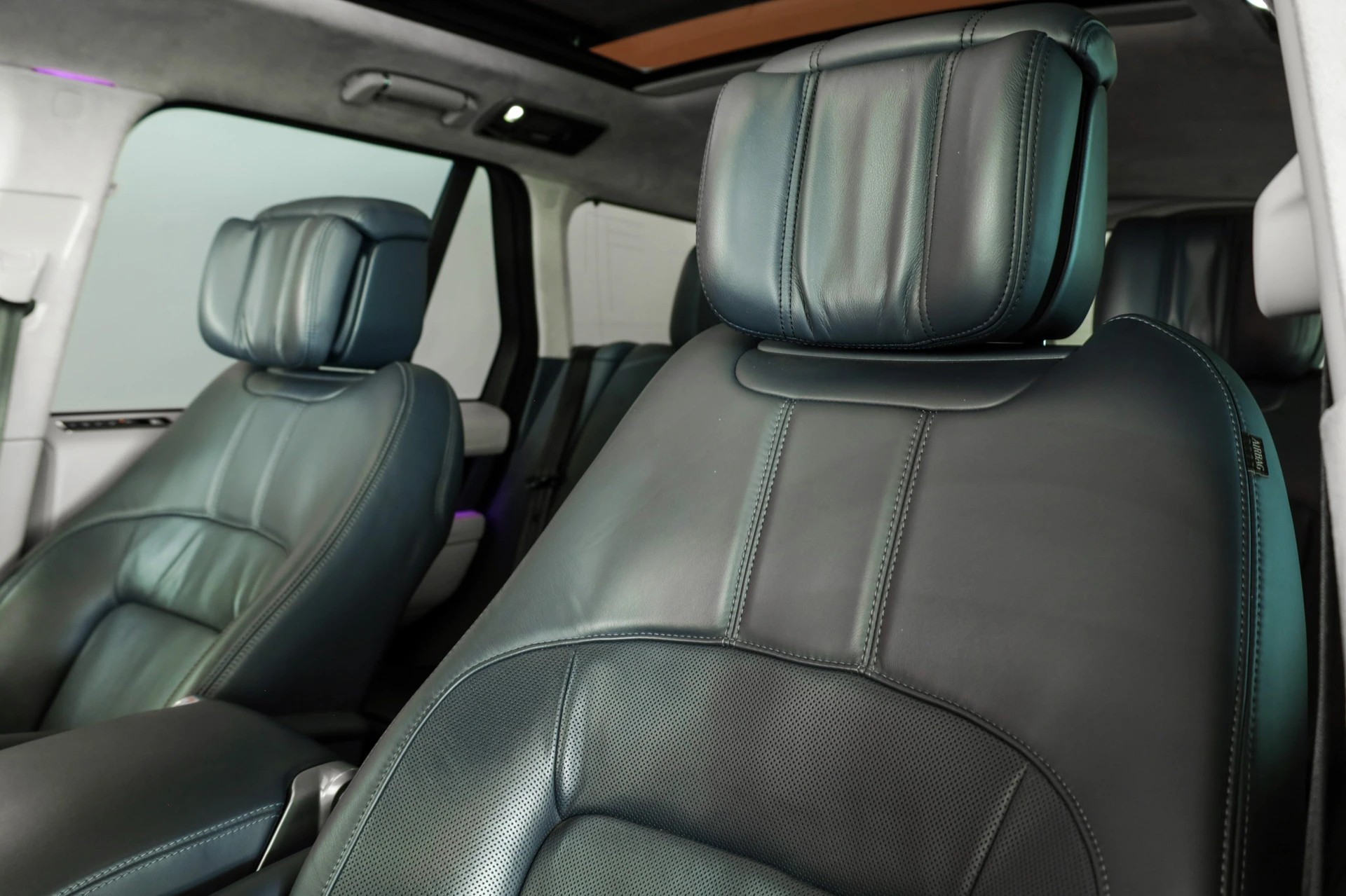 LAND ROVER Range Rover 2.0 Si4 P400e PHEV AutobiographyAutomatic • Head-Up • Meridian Reference • Attelage-image-10