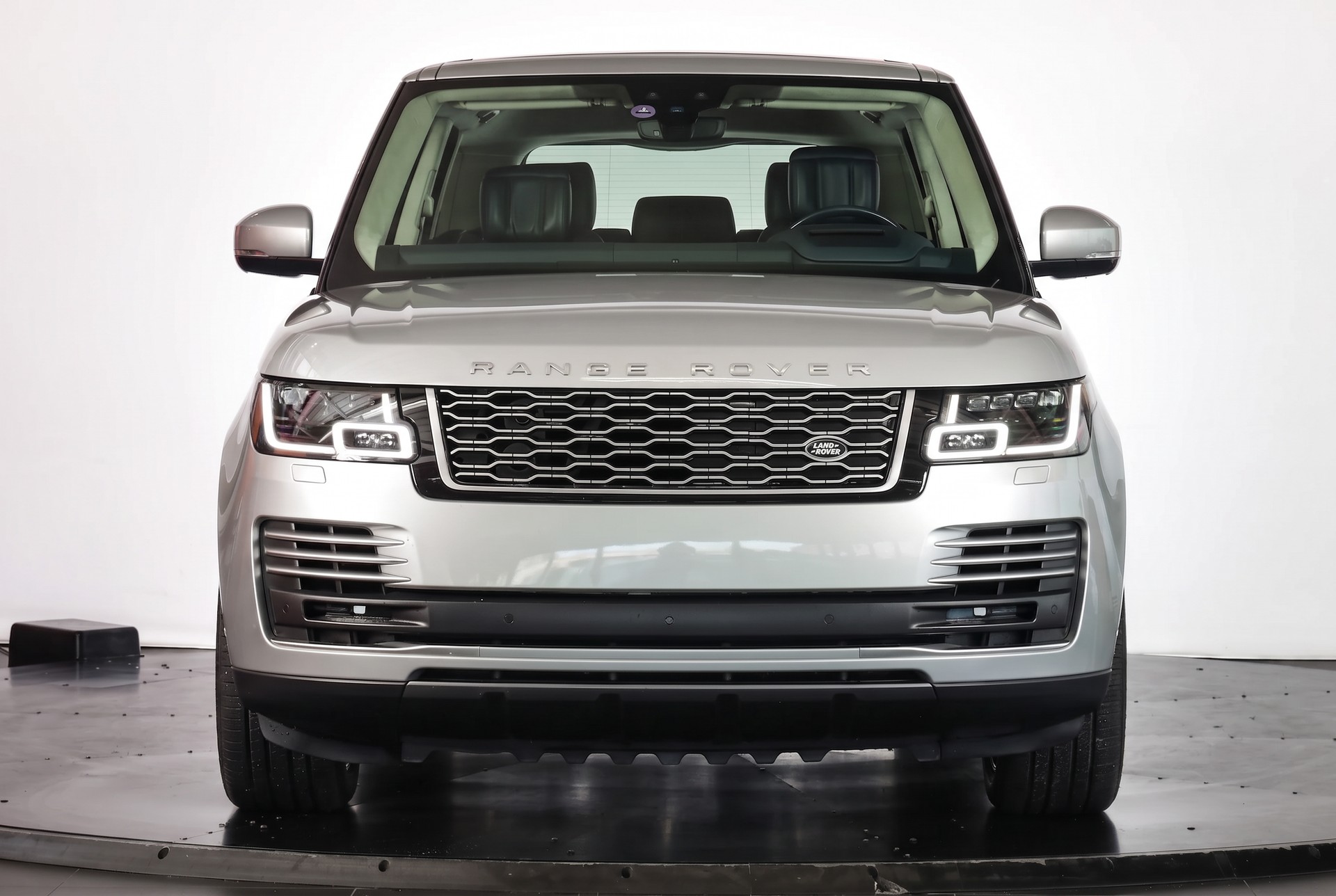 LAND ROVER Range Rover 2.0 Si4 P400e PHEV AutobiographyAutomatic • Head-Up • Meridian Reference • Attelage-image-1