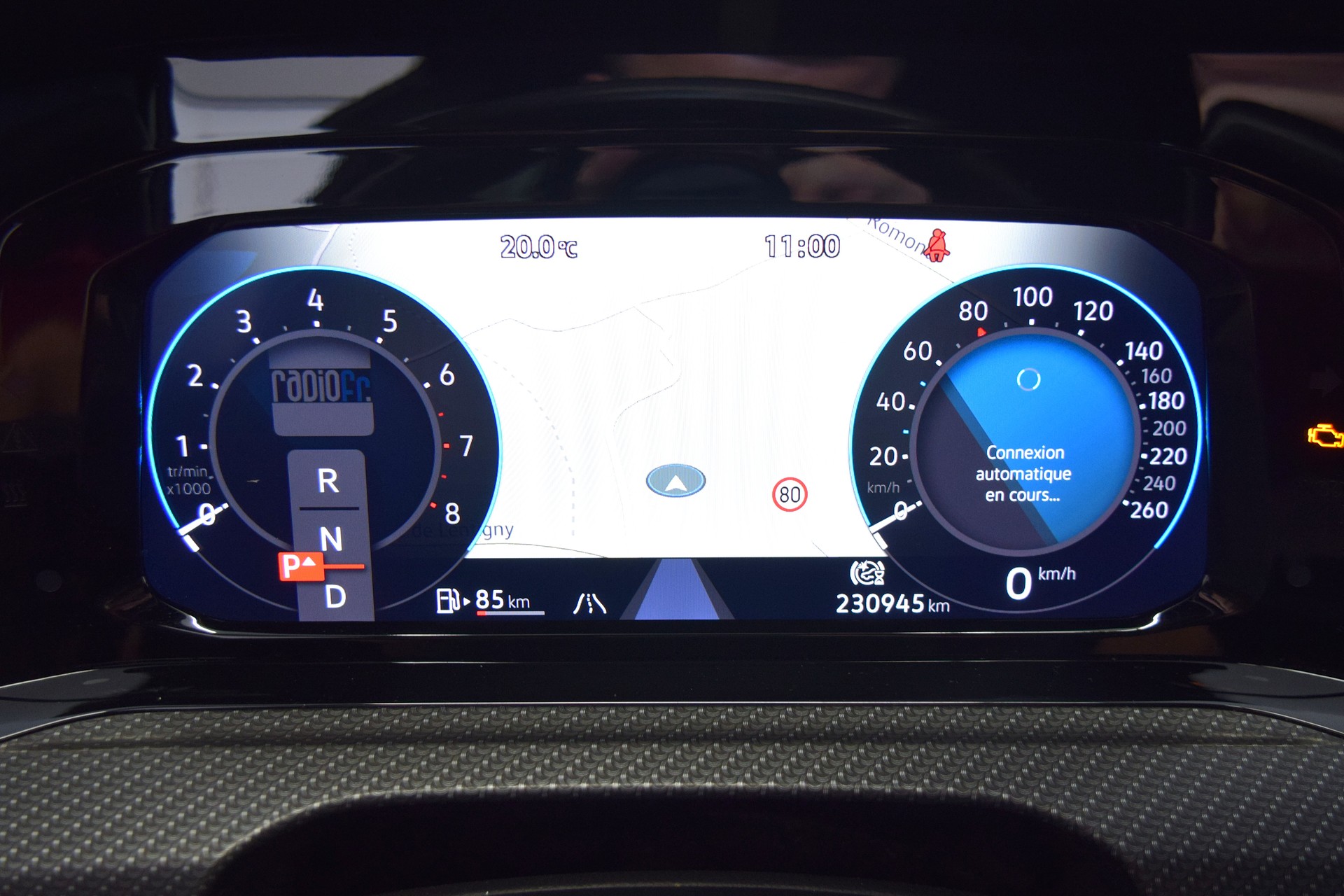 VW Golf Variant 2.0 TSI R-Line DSG 4Motion-image-13
