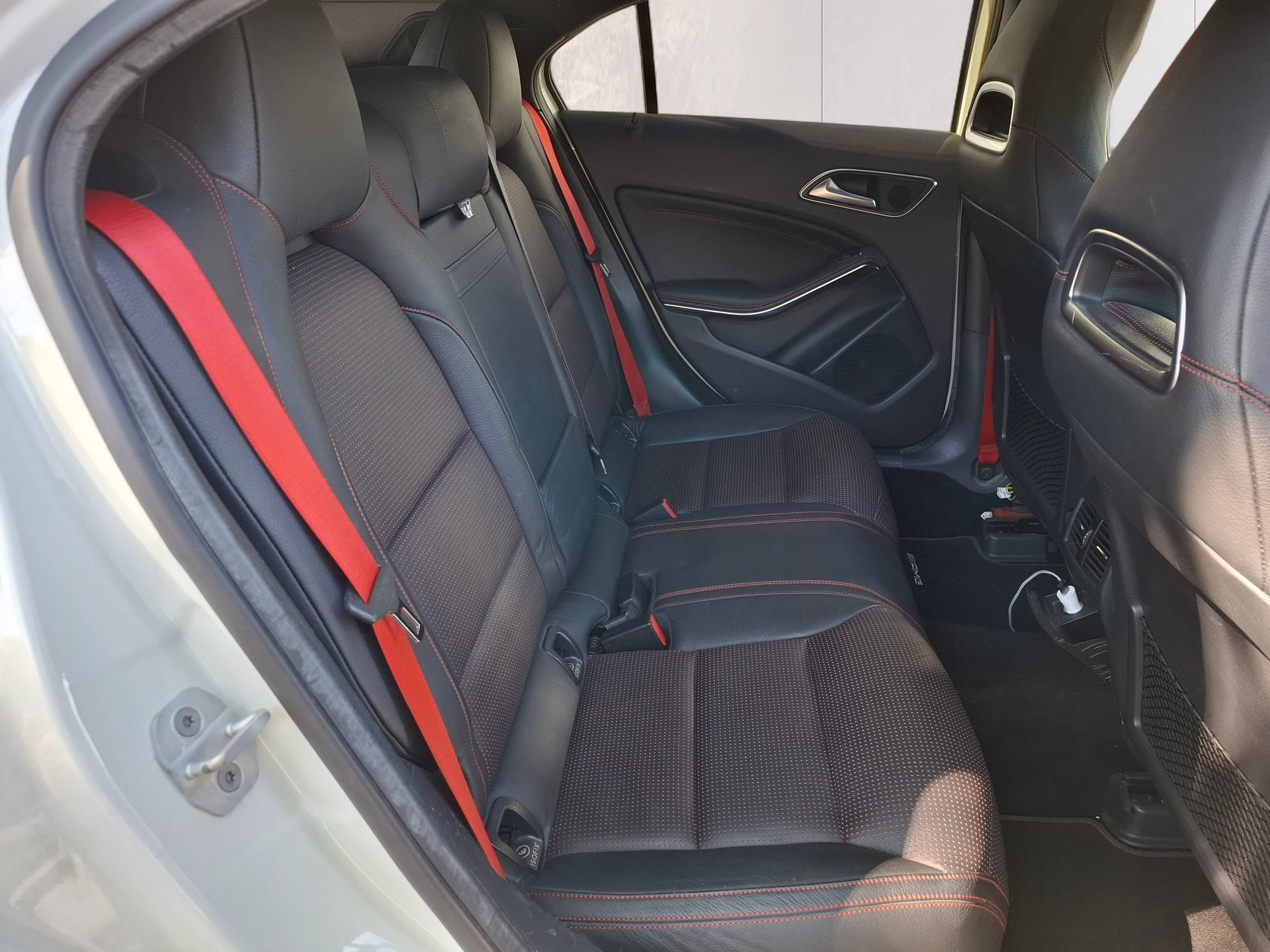 MERCEDES-BENZ A 45 AMG 4Matic Speedshift 7G-DCT-image-22