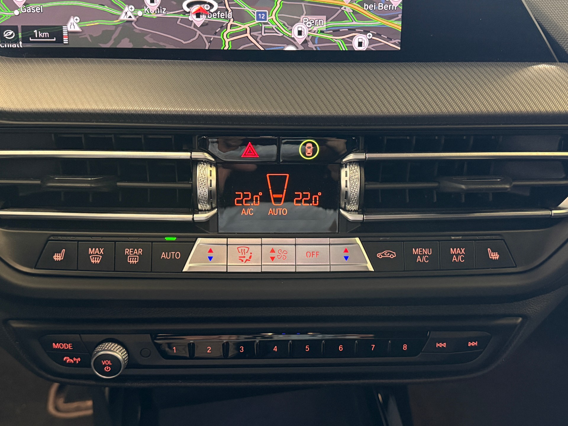 BMW M135i xDrive Steptronic *Panoramadach*-image-6