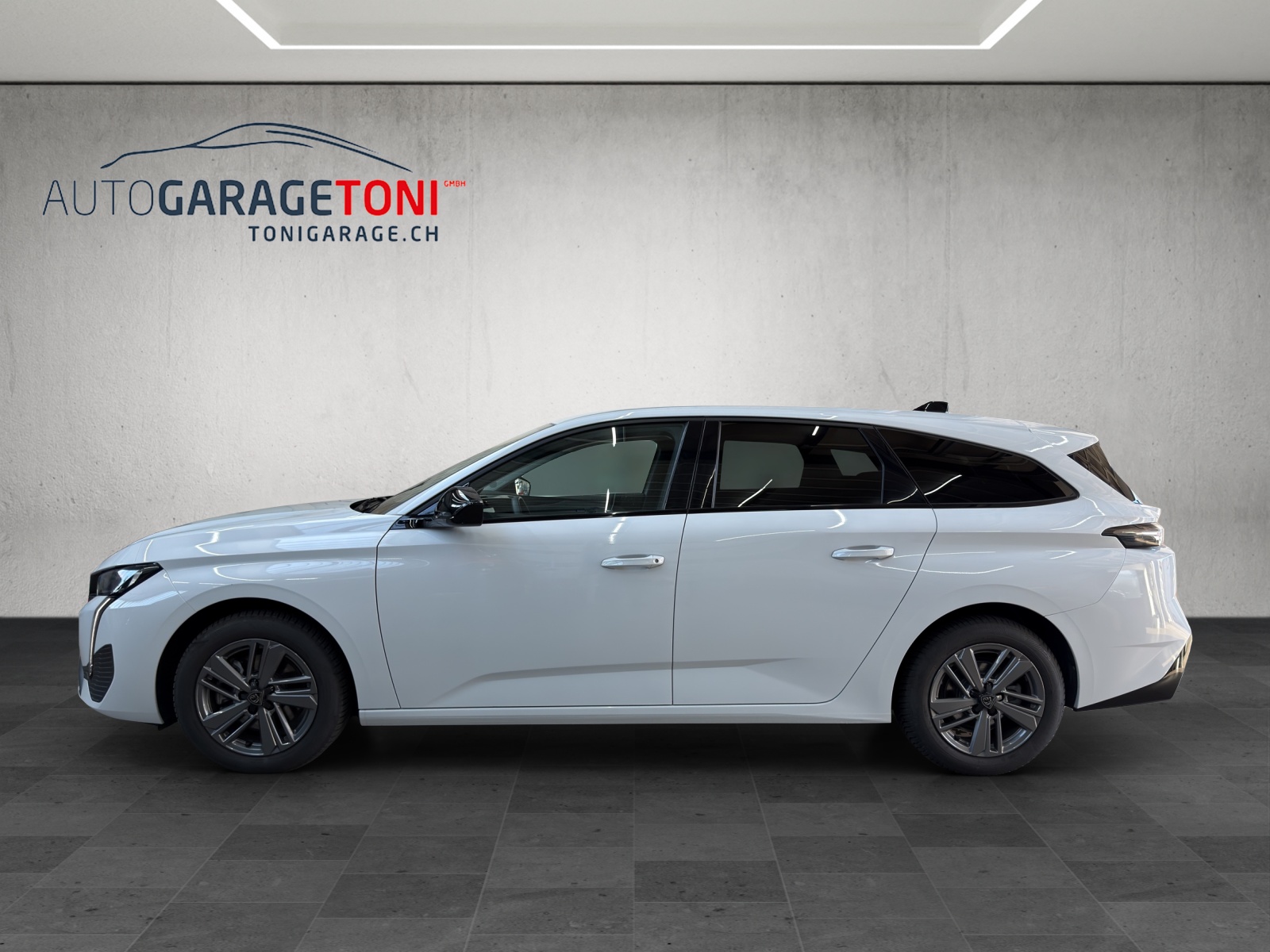 PEUGEOT 308 SW 1.2 Pure Tech Allure EAT8-image-3