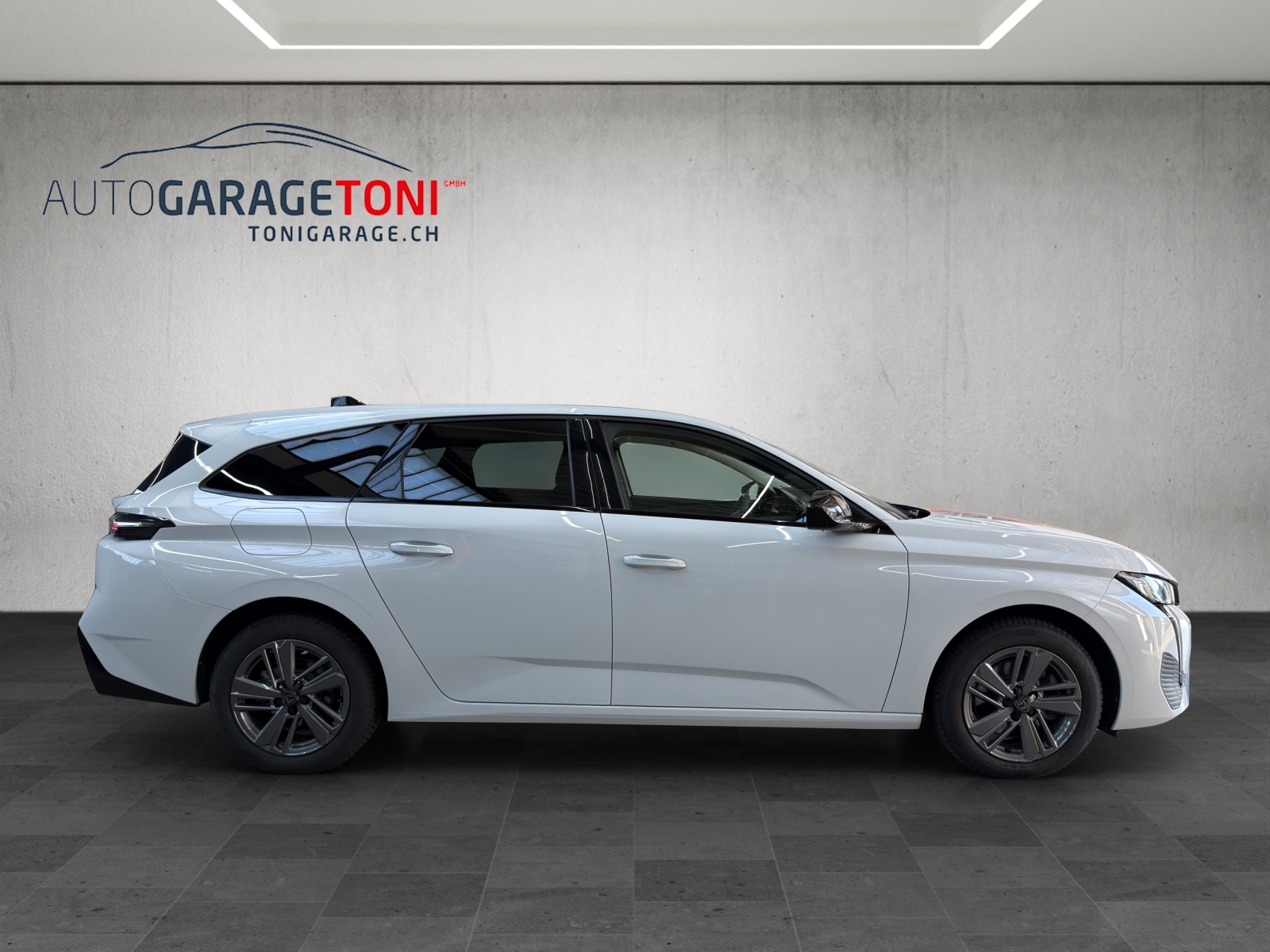 PEUGEOT 308 SW 1.2 Pure Tech Allure EAT8-image-4