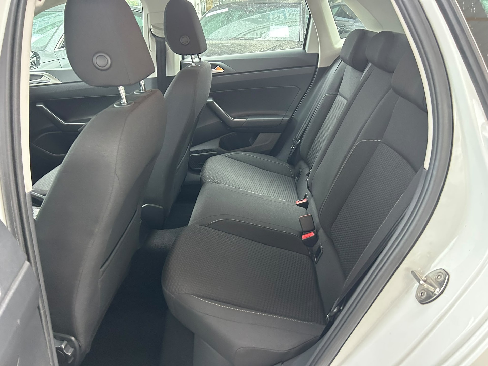 VW Polo 1.0 TSI BMT Trendline-image-5