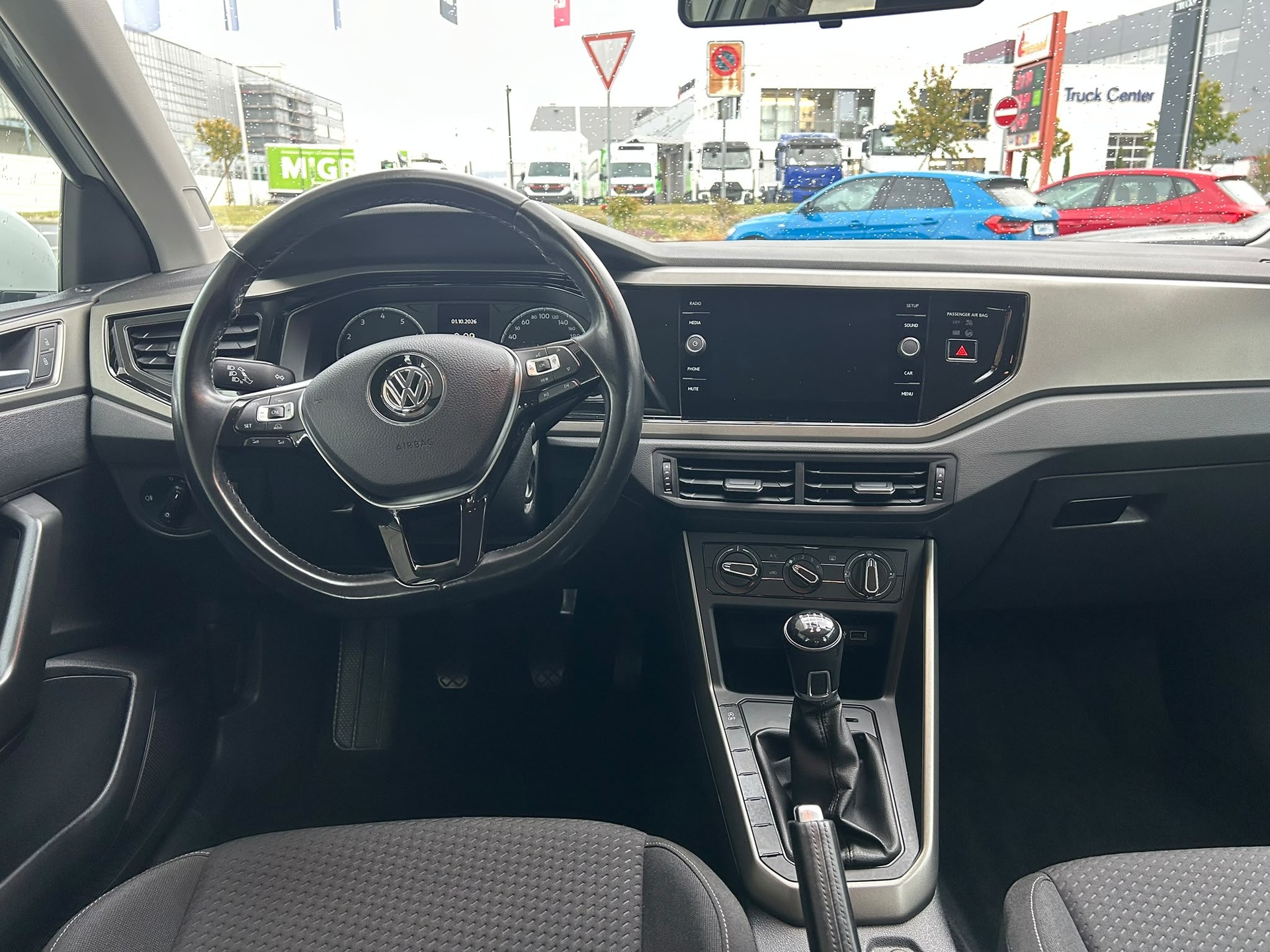VW Polo 1.0 TSI BMT Trendline-image-6