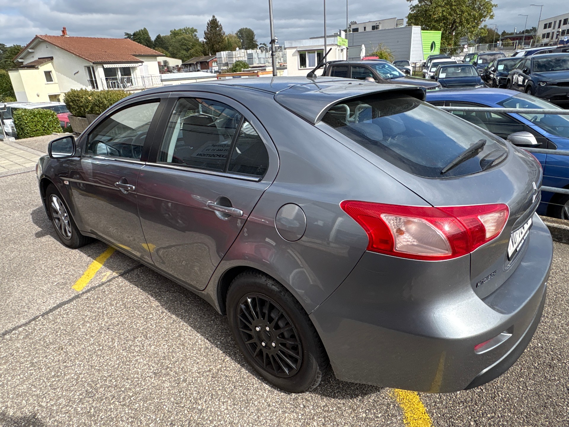 MITSUBISHI Lancer Sportback 1.8 Jubilé35 CVT-image-4
