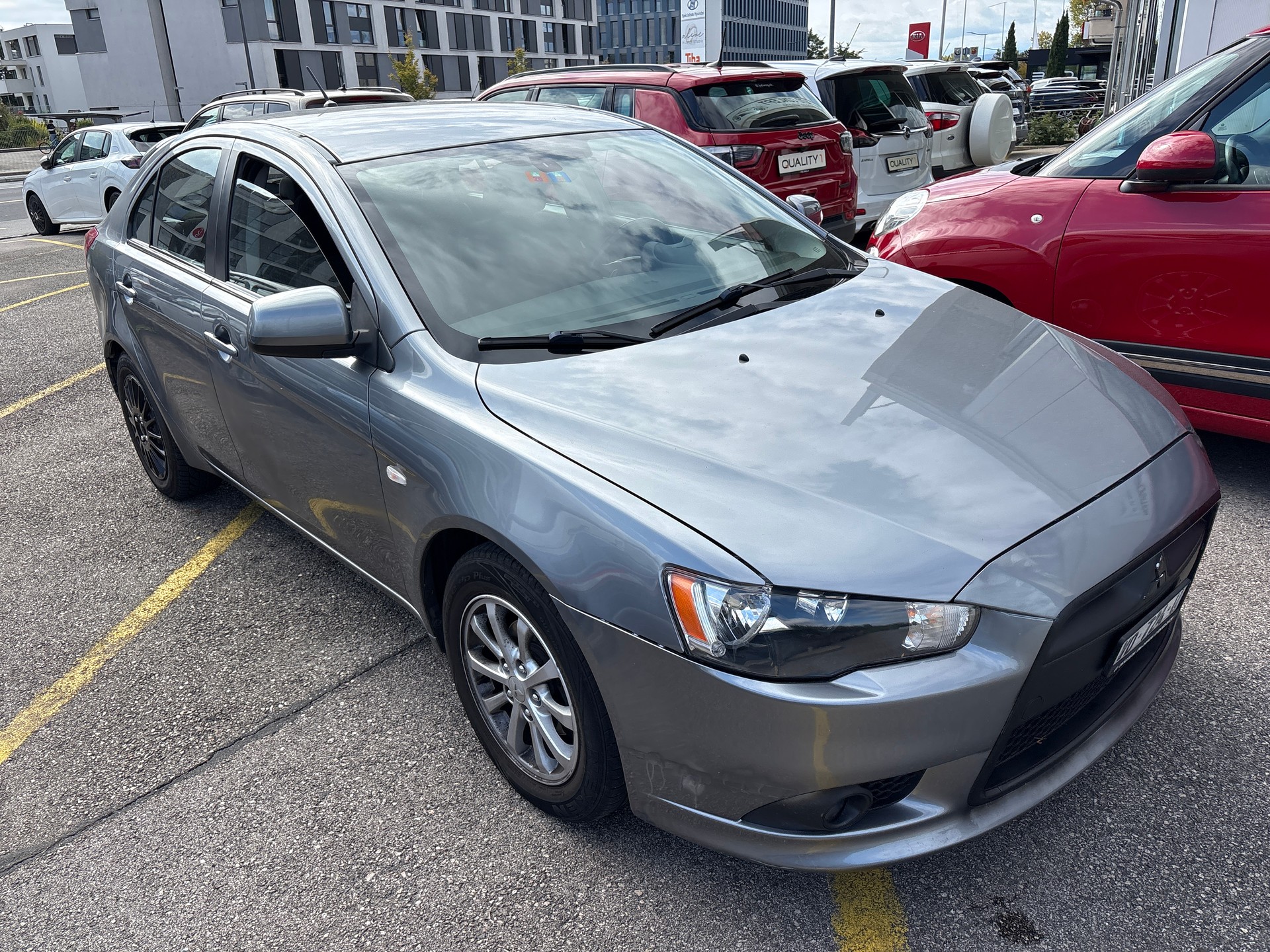 MITSUBISHI Lancer Sportback 1.8 Jubilé35 CVT-image-1