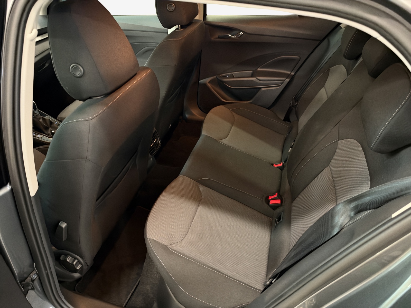 SKODA Fabia 1.0 TSI Dynamic DSG-image-11