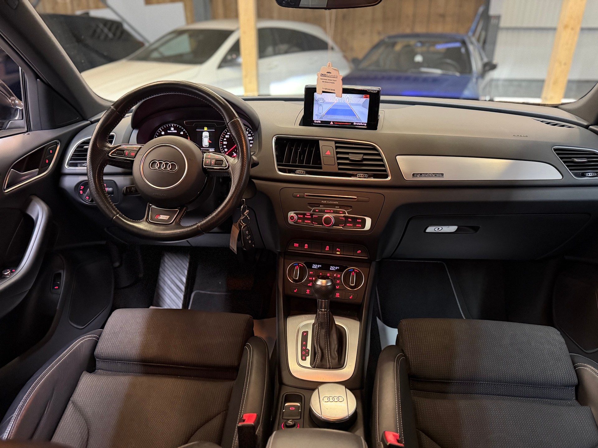 AUDI Q3 2.0 TDI quattro S-tronic-image-6