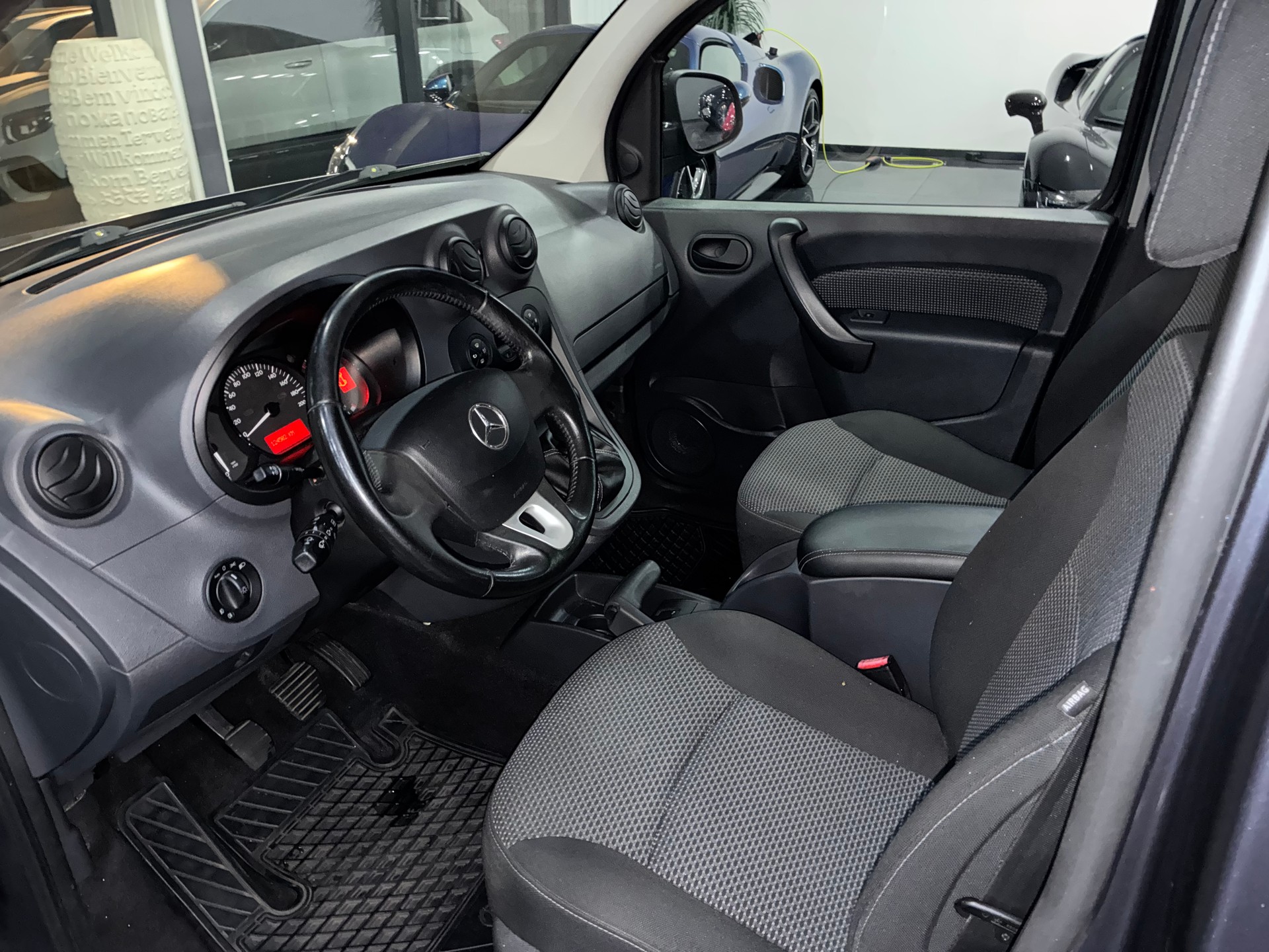 MERCEDES-BENZ Citan Tourer 111 CDI L 5-Plätzer/5 places-image-8
