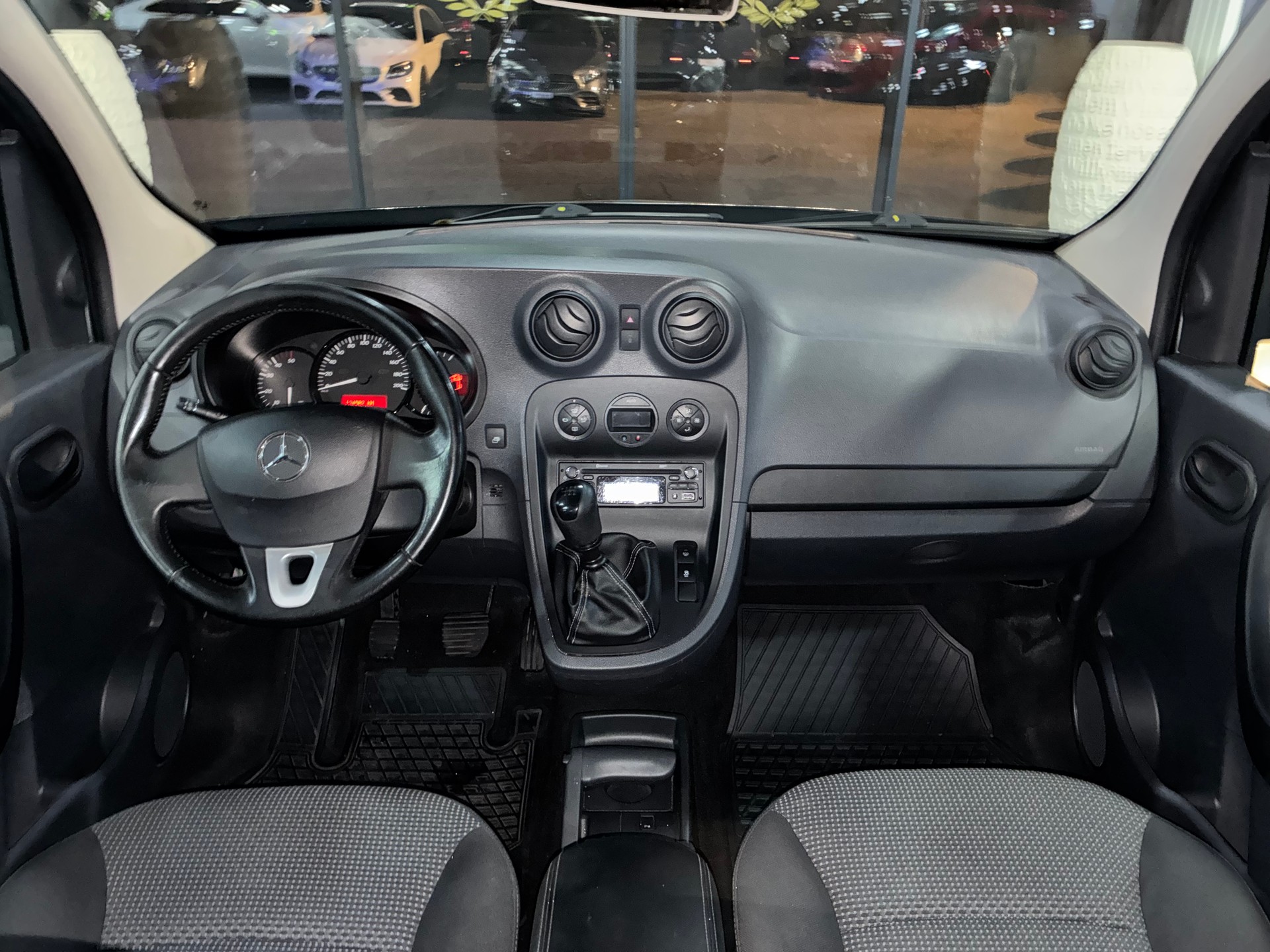 MERCEDES-BENZ Citan Tourer 111 CDI L 5-Plätzer/5 places-image-5